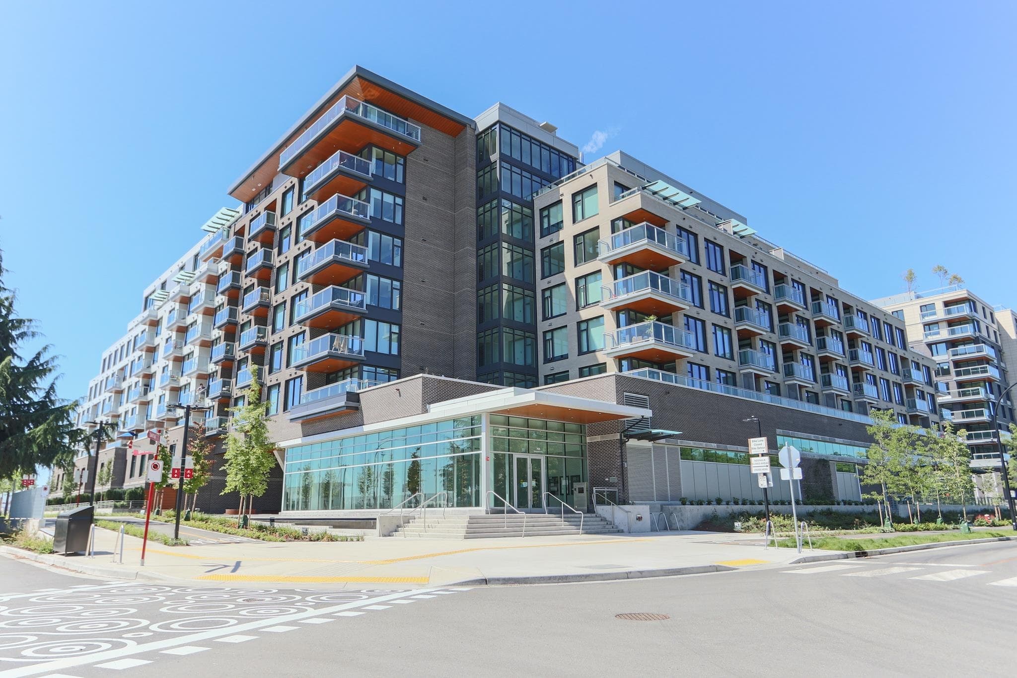 609 - 755 Harbour Drive, North Vancouver