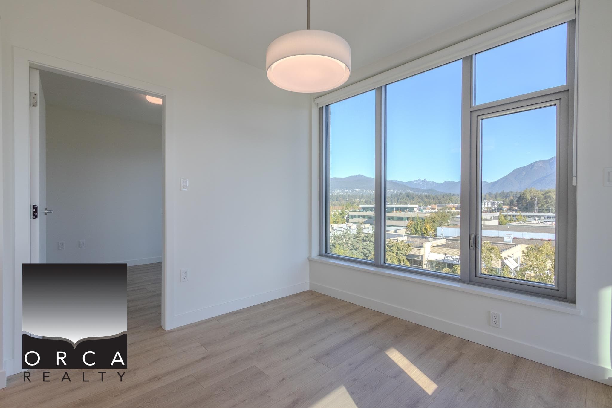 609 - 755 Harbour Drive, North Vancouver, V7P 0G1 — photo 4