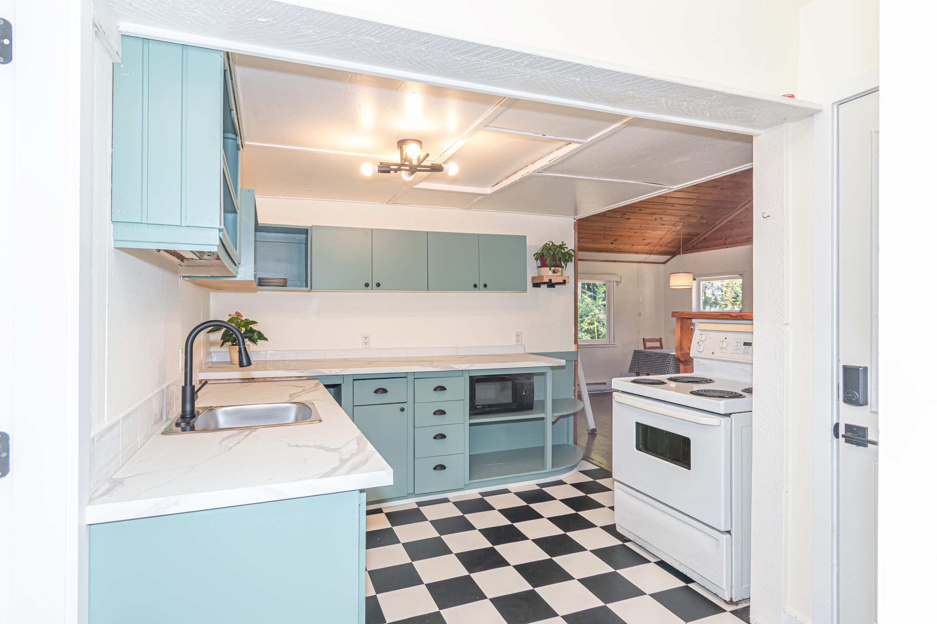 172B Burrill Road, Galiano Island, V0N 1P0 — photo 5