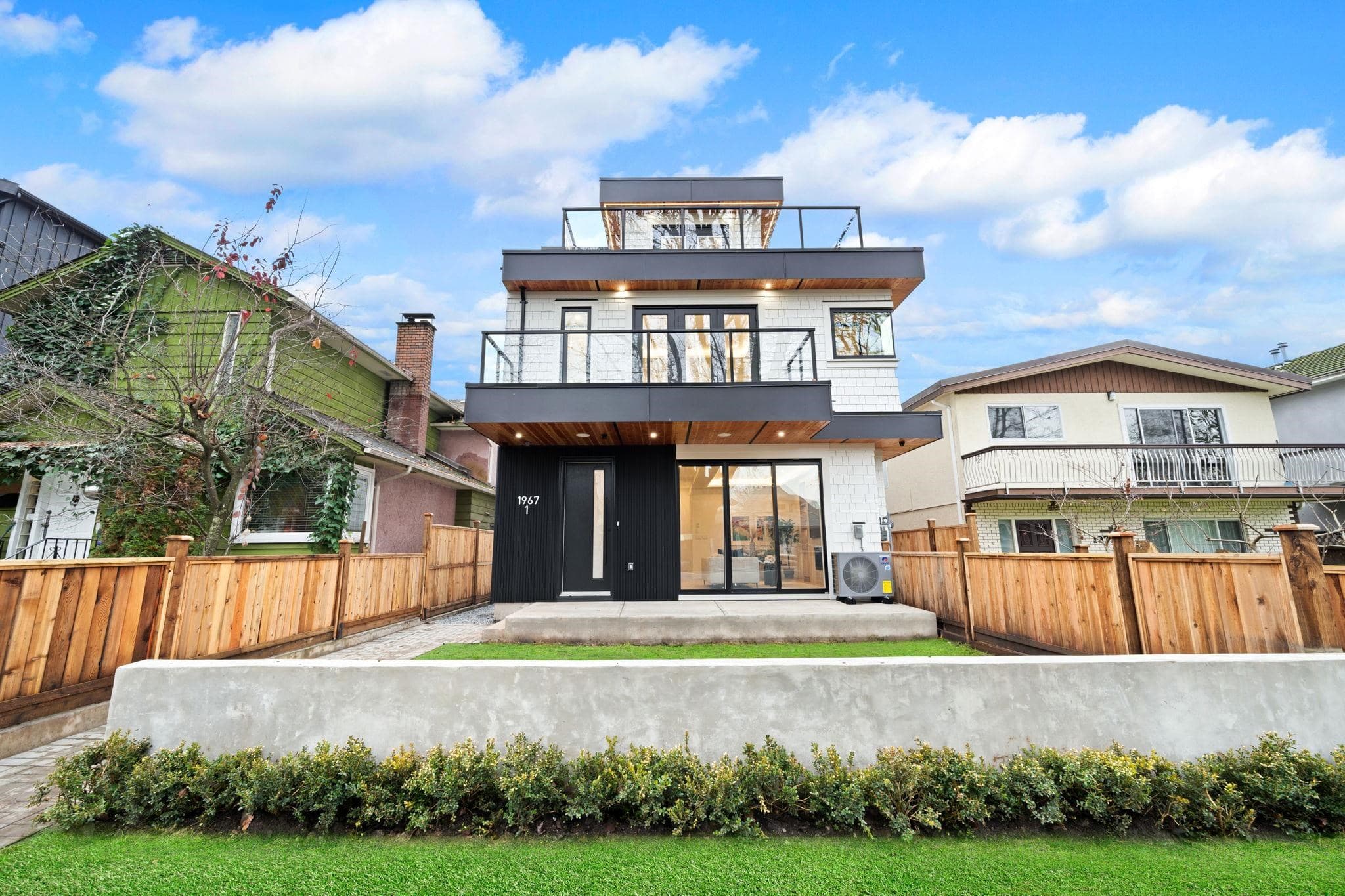 1 - 1967 E 13th Avenue, Vancouver, V5N 2C3 — photo 1