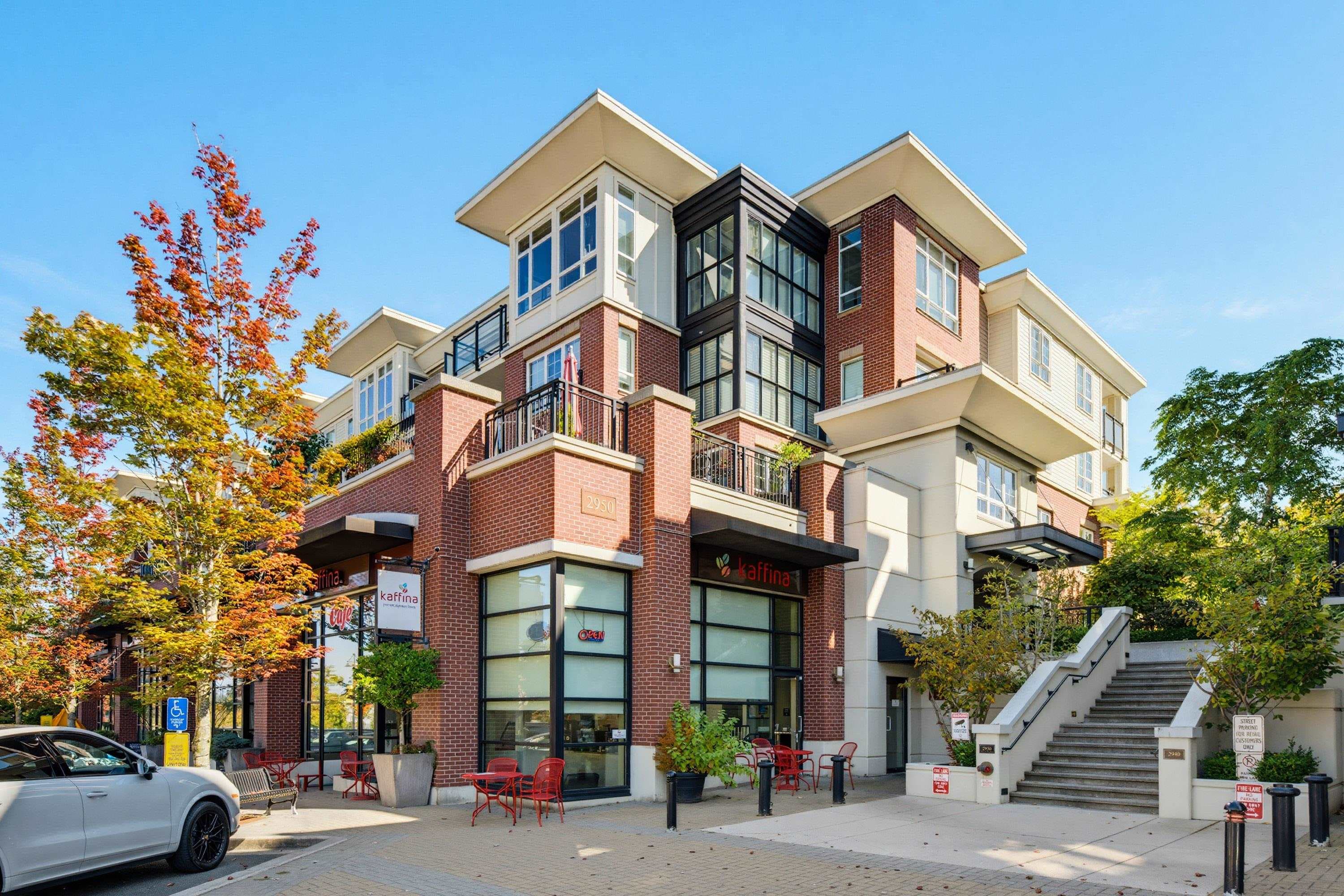 207 - 2950 King George Boulevard, Surrey, V4P 0E5 — photo 2