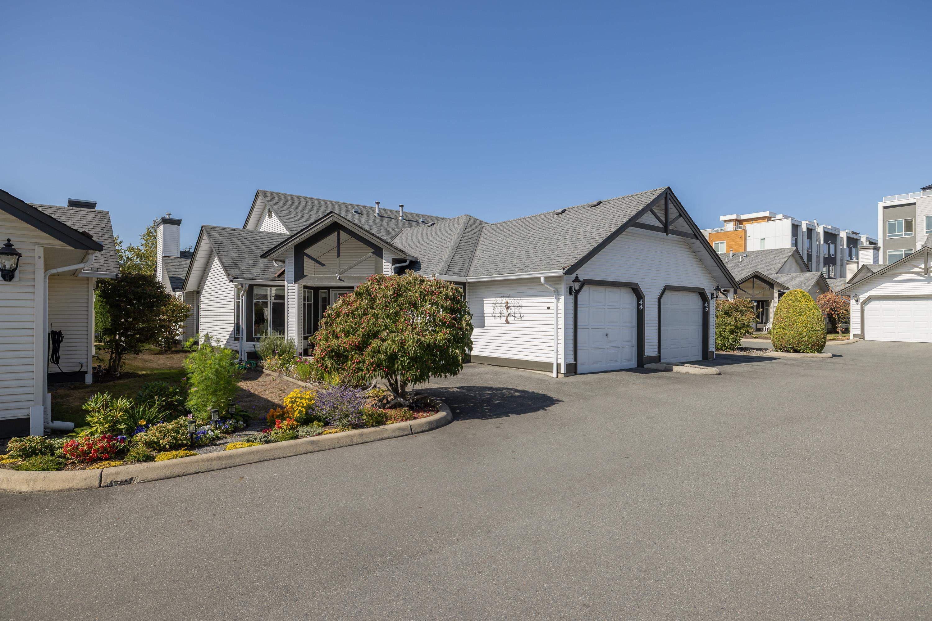 44 - 19649 53 Avenue, Langley, V3A 8C5 — photo 4