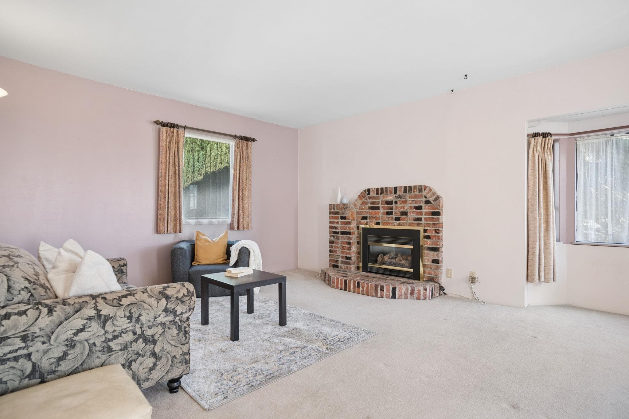 7707 Mcgregor Avenue, Burnaby, V5J 4H4 — photo 2