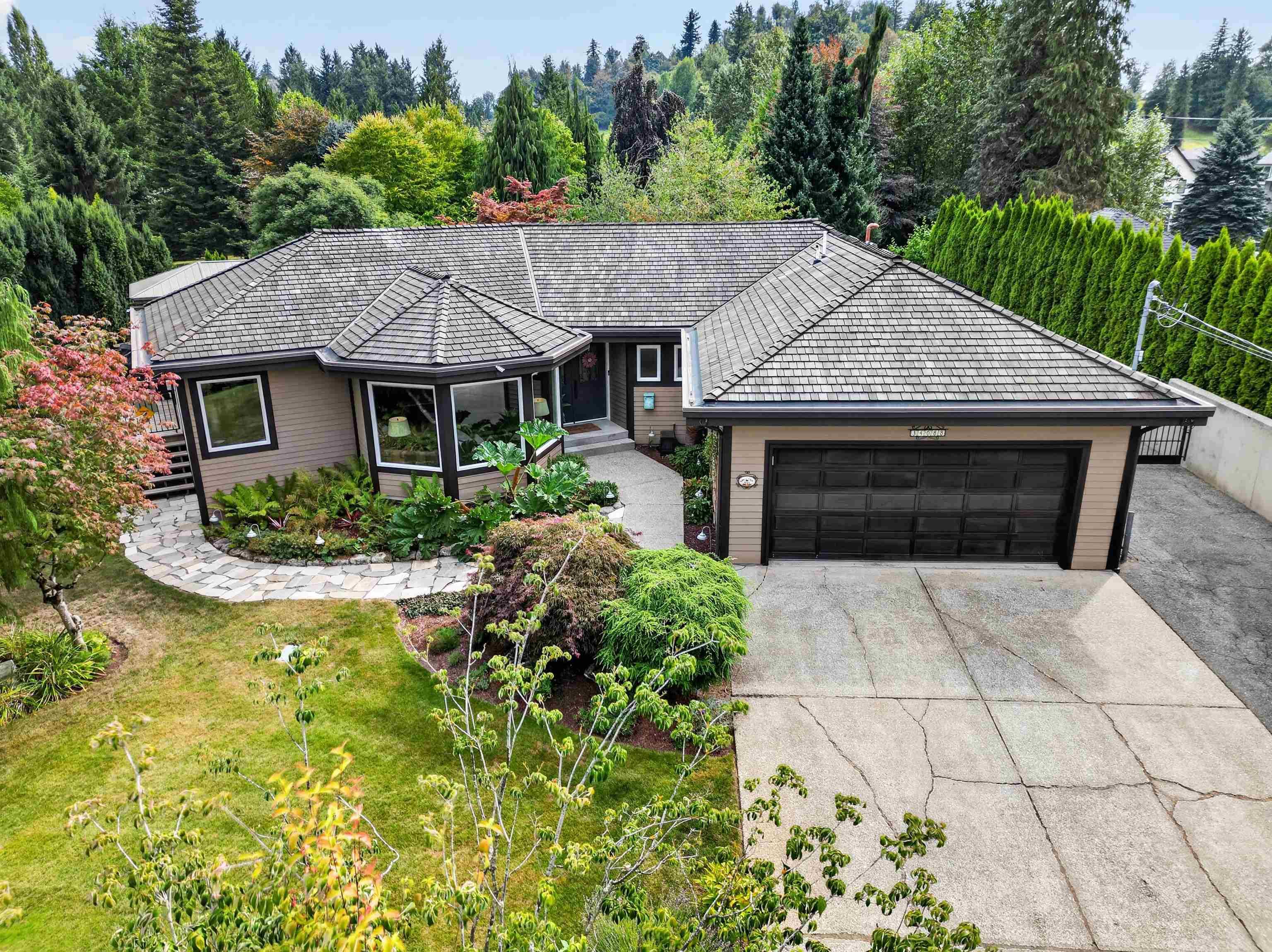 34088 York Avenue, Mission, V2V 6Y5 — photo 1