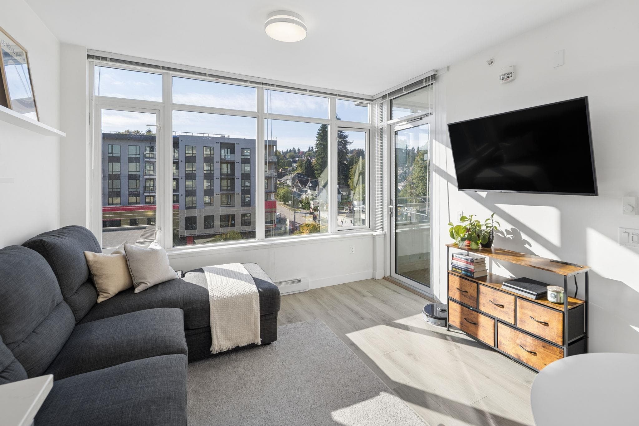 602 - 200 Nelson's Crescent, New Westminster, V3L 0H4 — photo 3