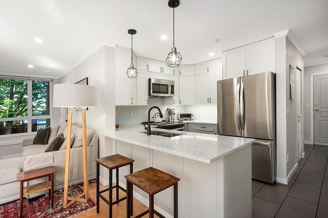 203 - 3235 W 4th Avenue, Vancouver, V6K 1R8 — photo 1