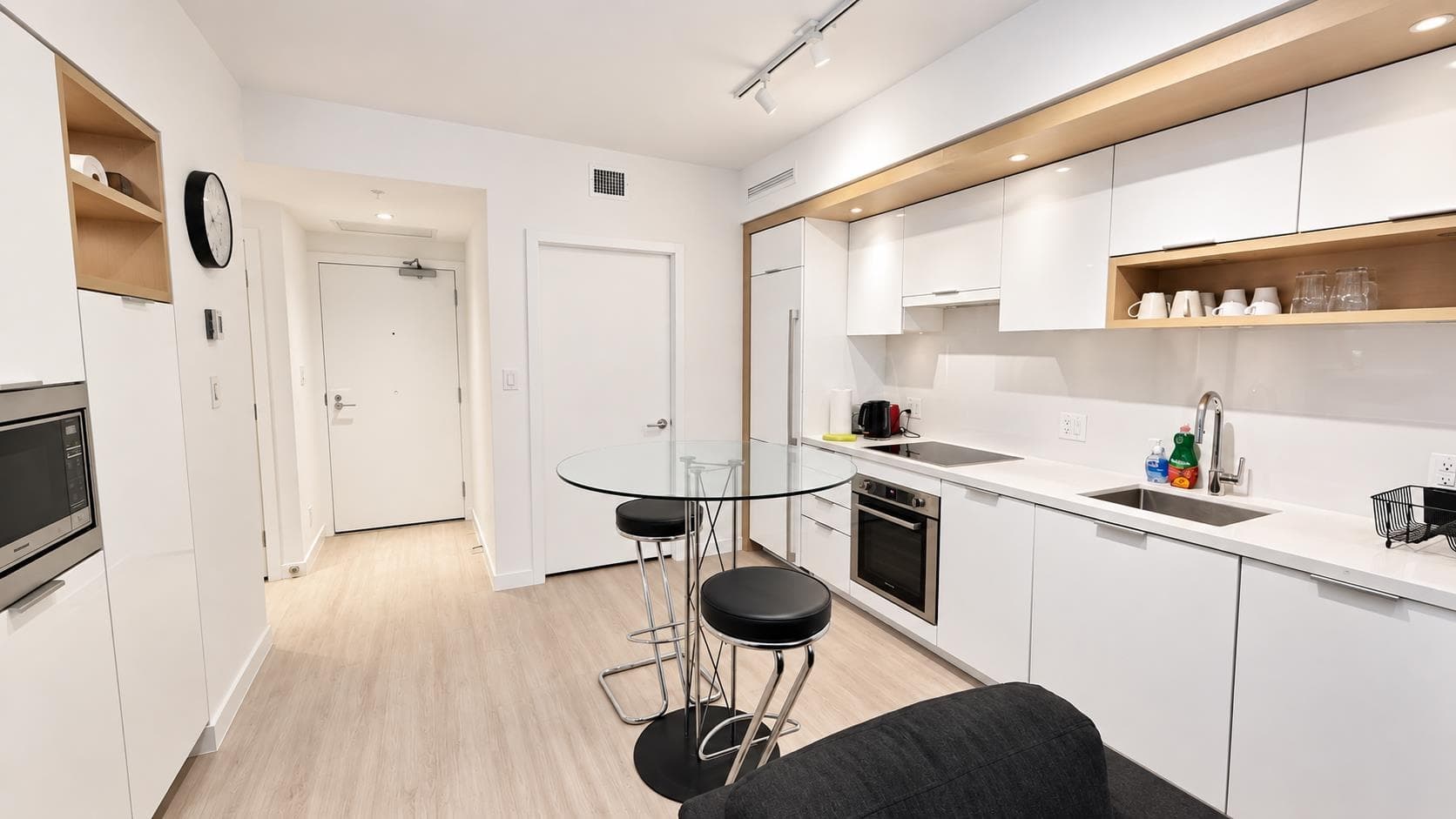 212 - 1661 Quebec Street, Vancouver, V6A 0H2 — photo 1