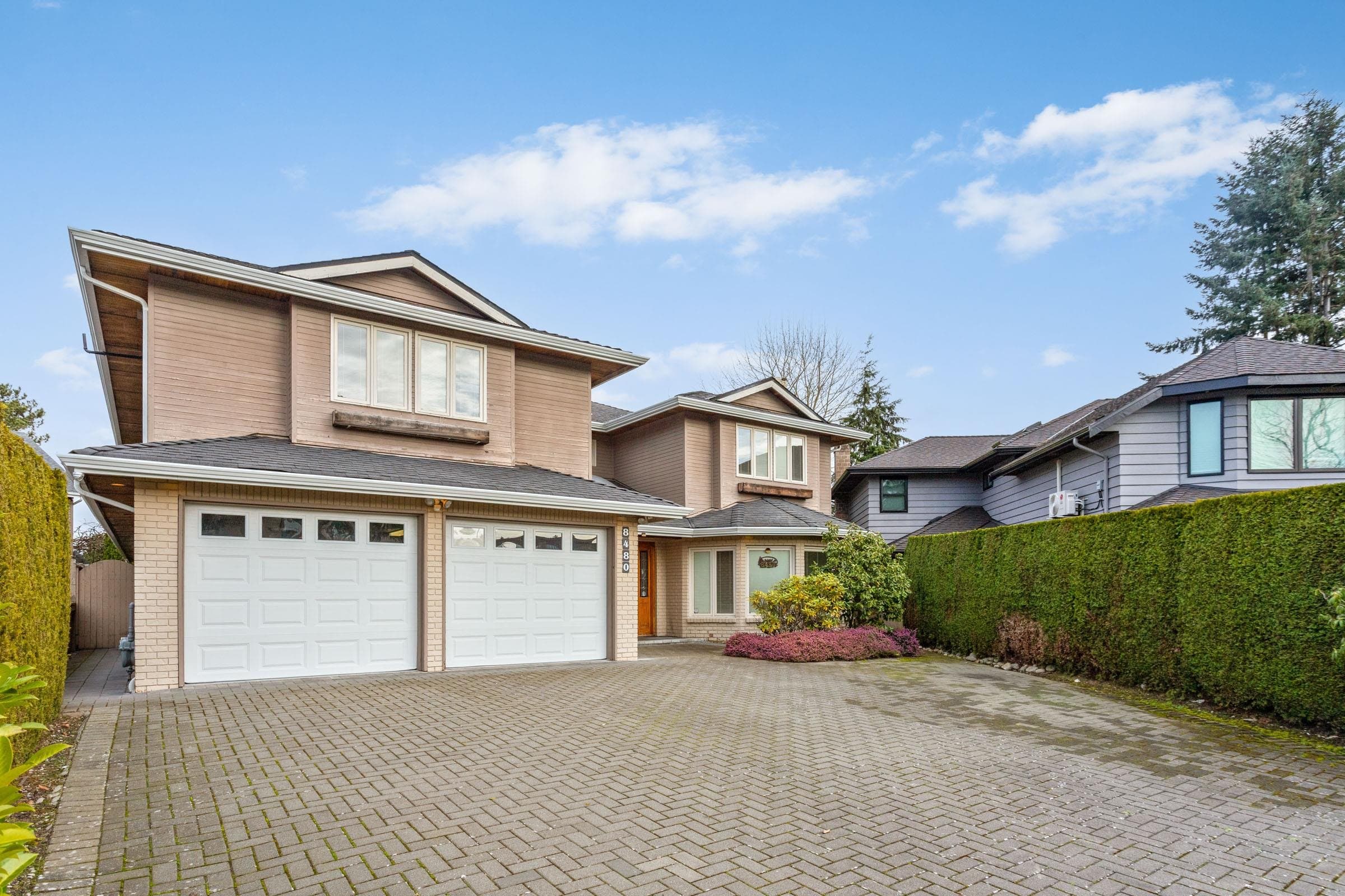 8480 Sunnywood Drive, Richmond