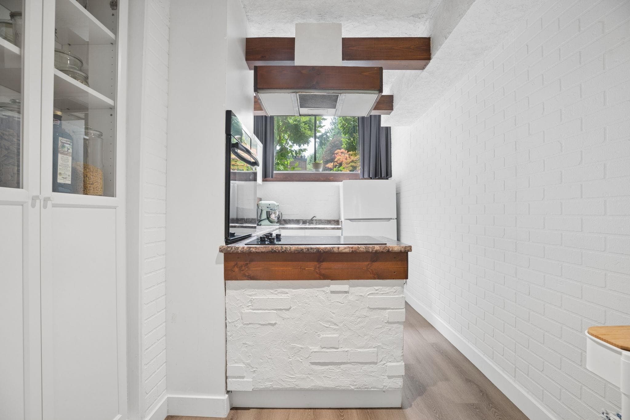 520 Cardiff Way, Port Moody, V3H 3T3 — photo 4