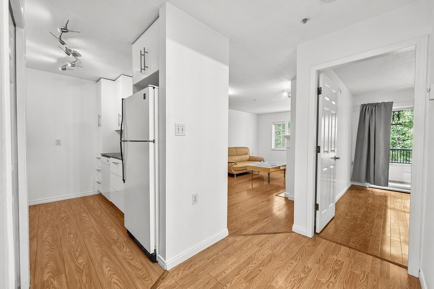 308 - 55 Blackberry Drive, New Westminster, V3L 5S7 — photo 2