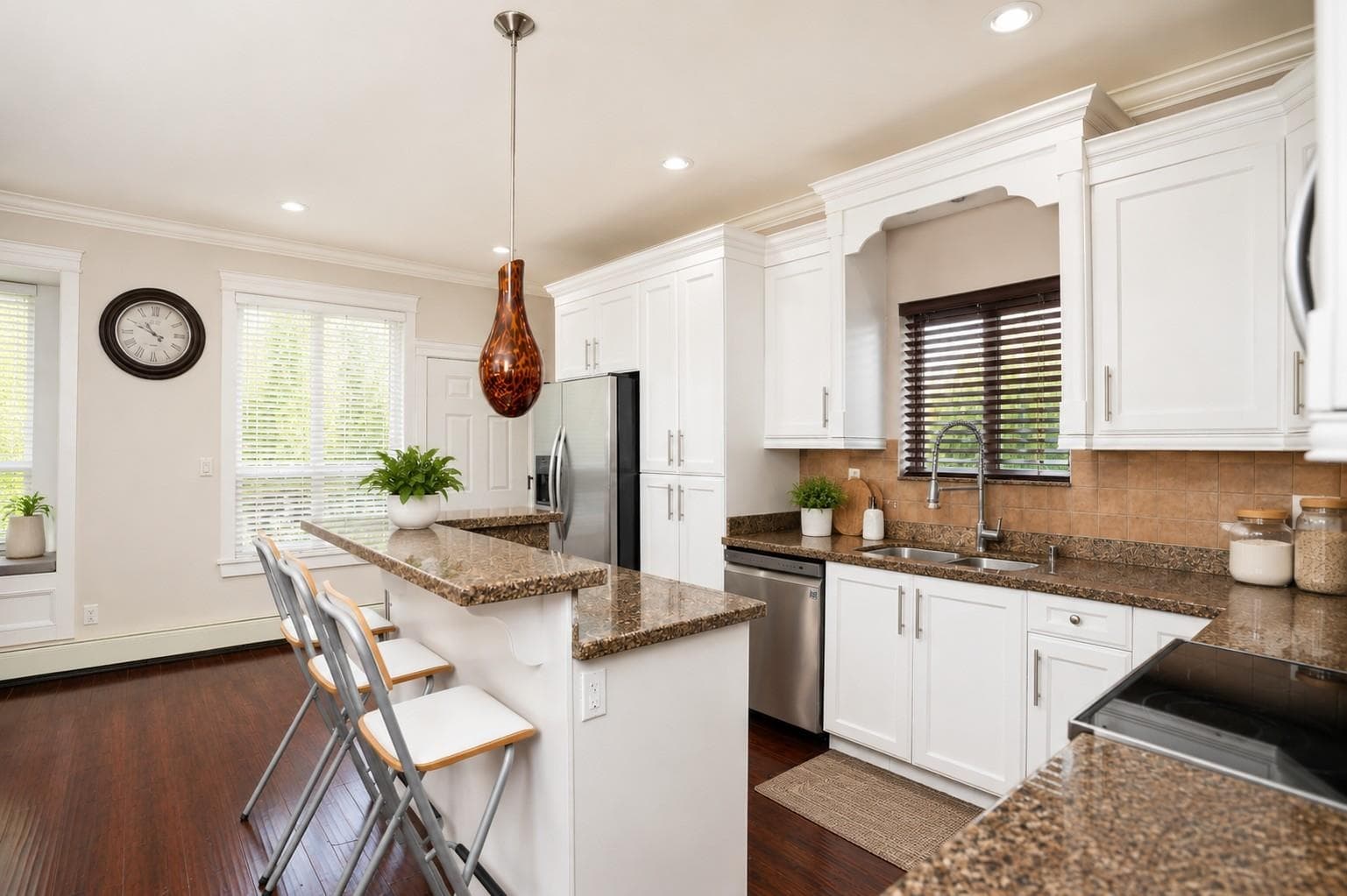 12962 60 Avenue, Surrey, V3X 2L5 — photo 5