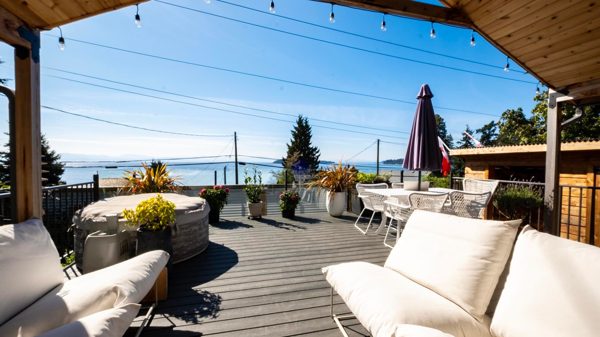 5273 Little Lane, Sechelt, V7Z 0G7 — photo 1