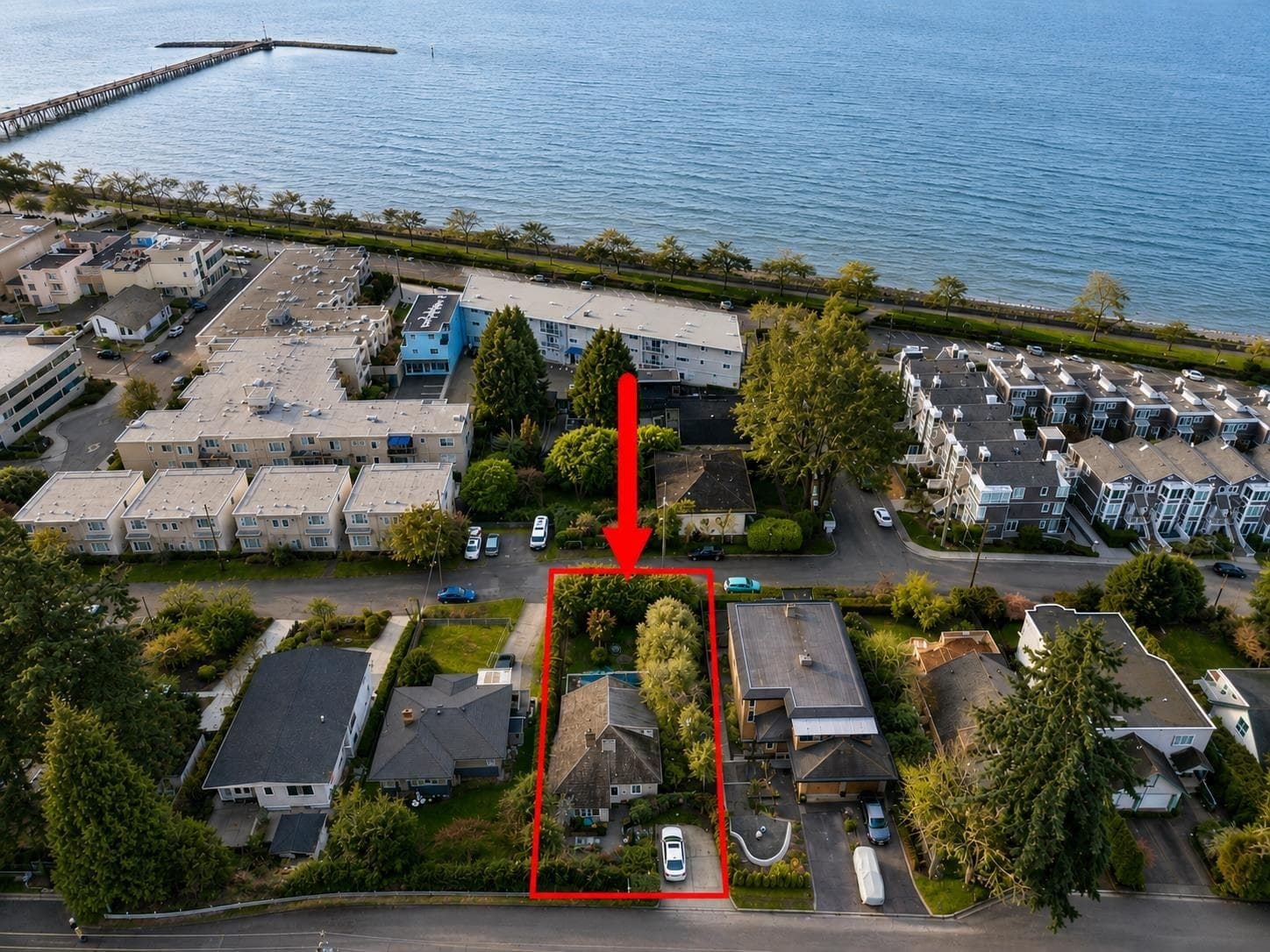 14878 Buena Vista Avenue, White Rock, V4B 1X4 — photo 3
