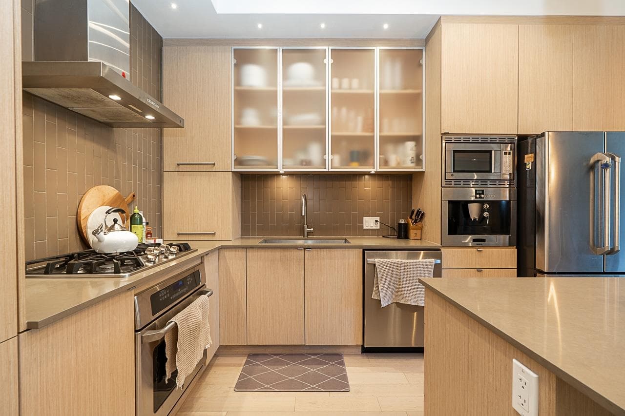 208 - 262 Salter Street, New Westminster, V3M 0J6 — photo 5