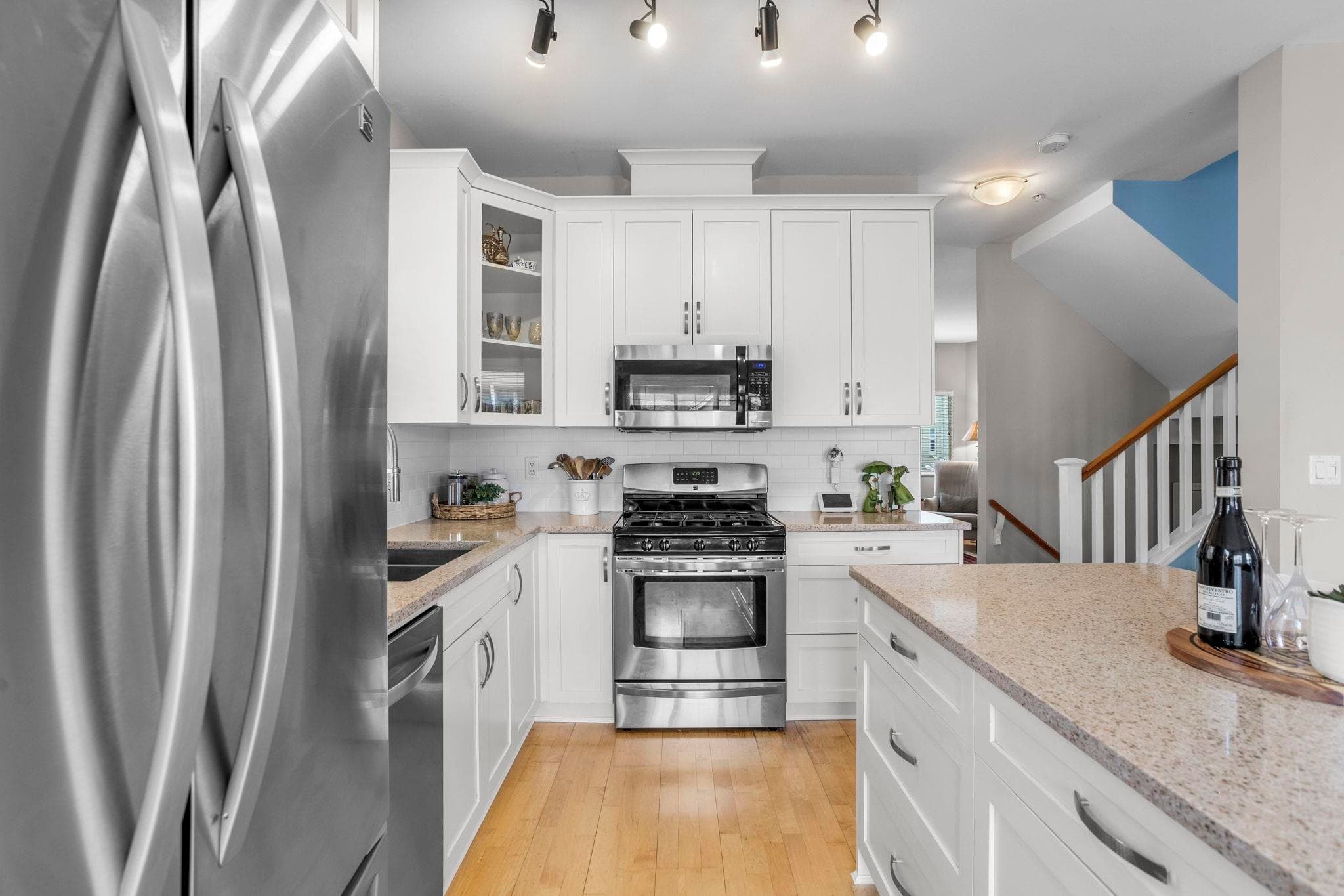 32 - 1108 Riverside Close, Port Coquitlam, V3B 8C2 — photo 3