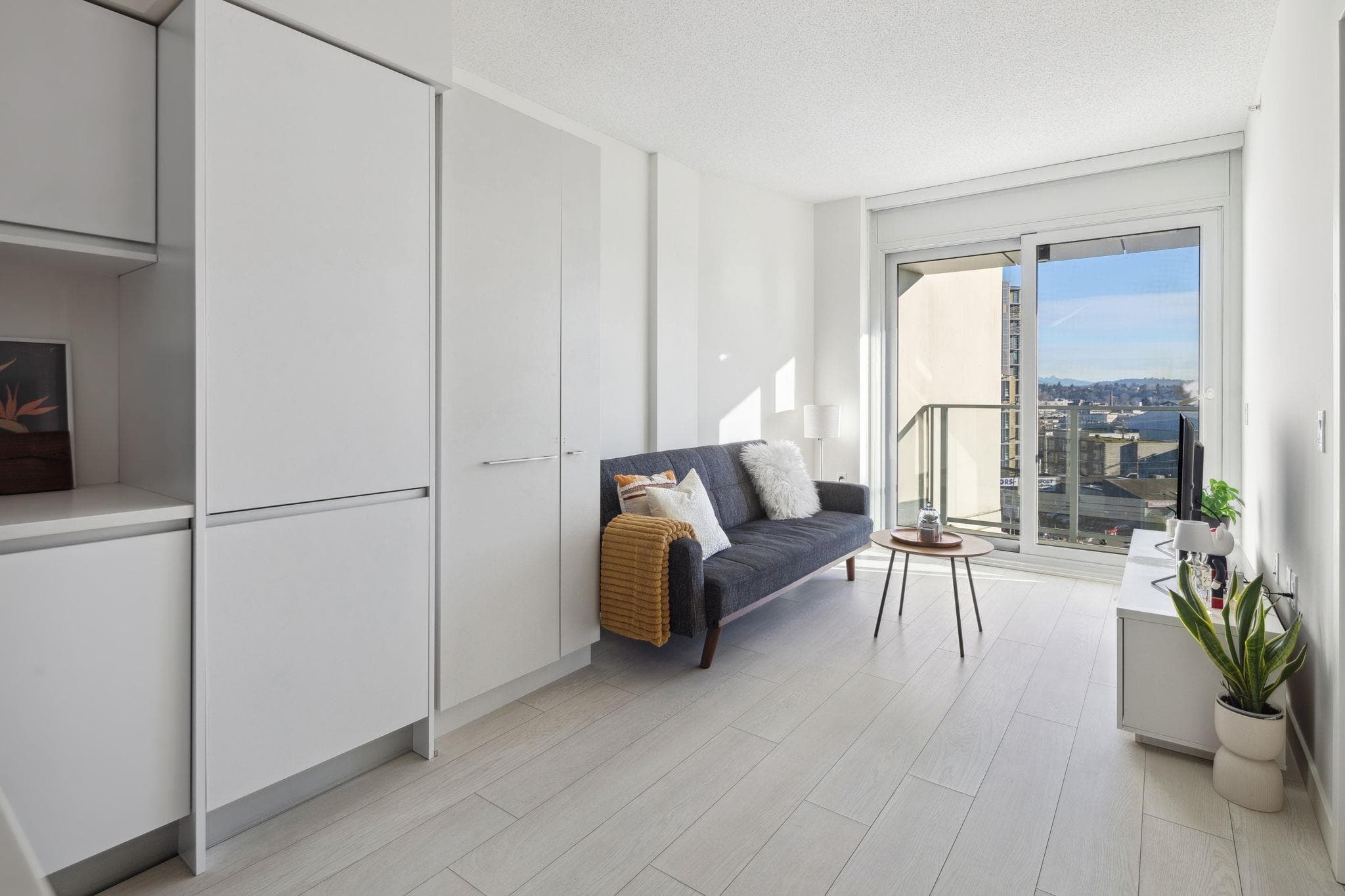 611 - 180 E 2nd Avenue, Vancouver