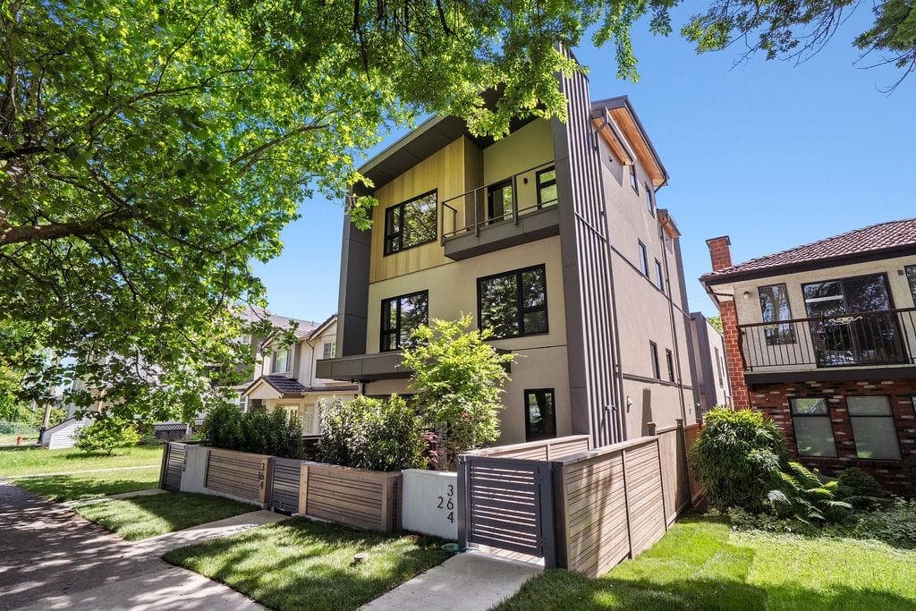 2 - 364 E 23rd Avenue, Vancouver, V5V 1X5 — photo 2