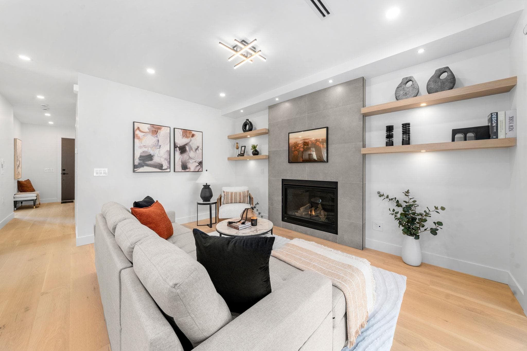 1350 Ross Road, North Vancouver, V7J 1V2 — photo 5