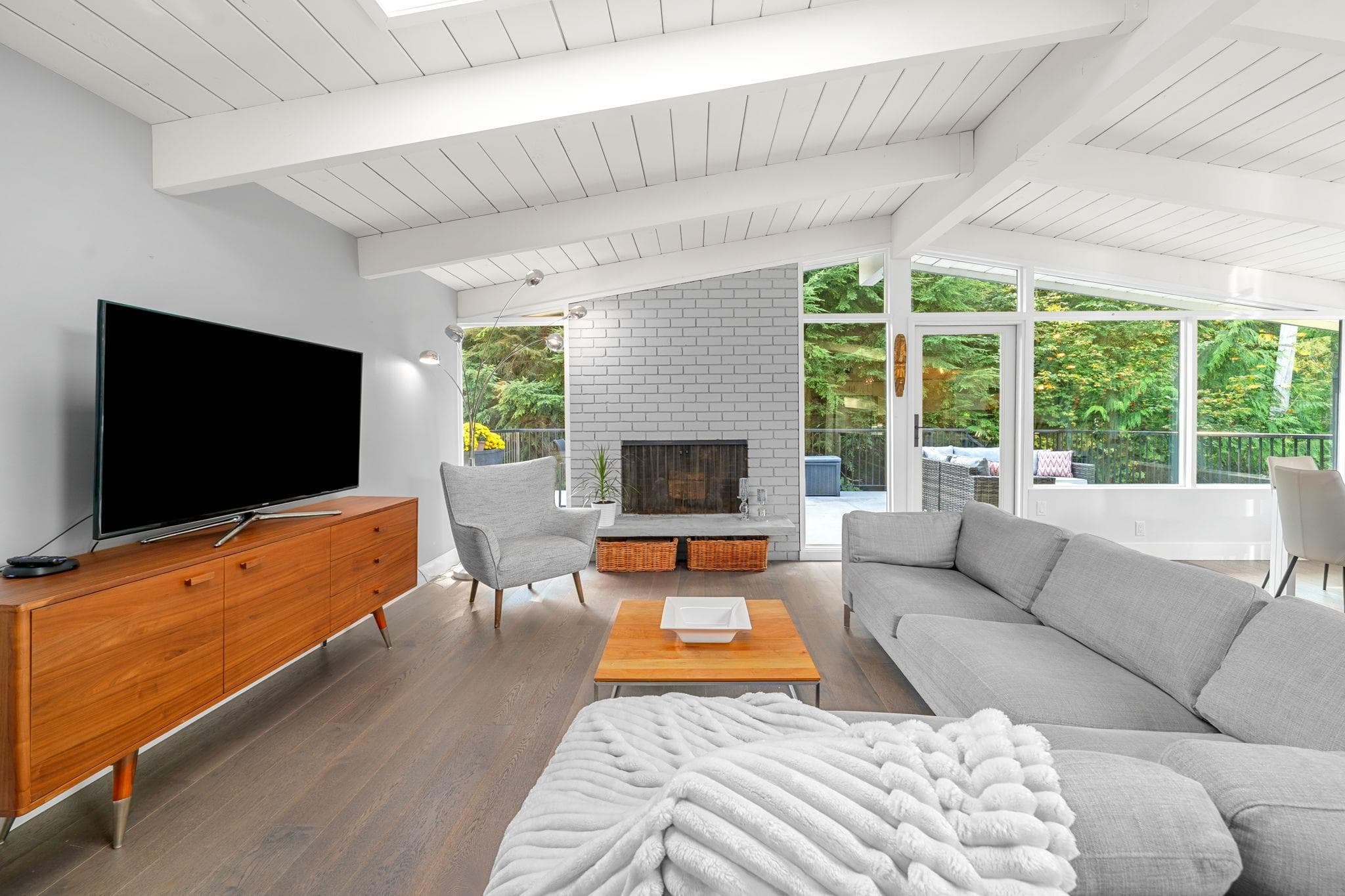 4505 Lions Avenue, North Vancouver, V7R 3S7 — photo 2
