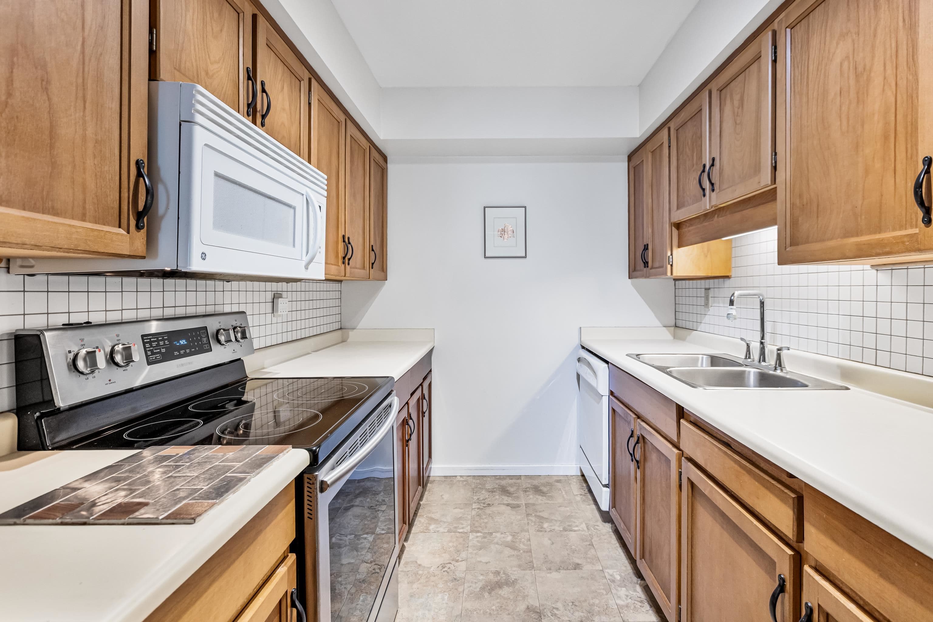 204 - 1458 Blackwood Street, White Rock, V4B 3V4 — photo 5