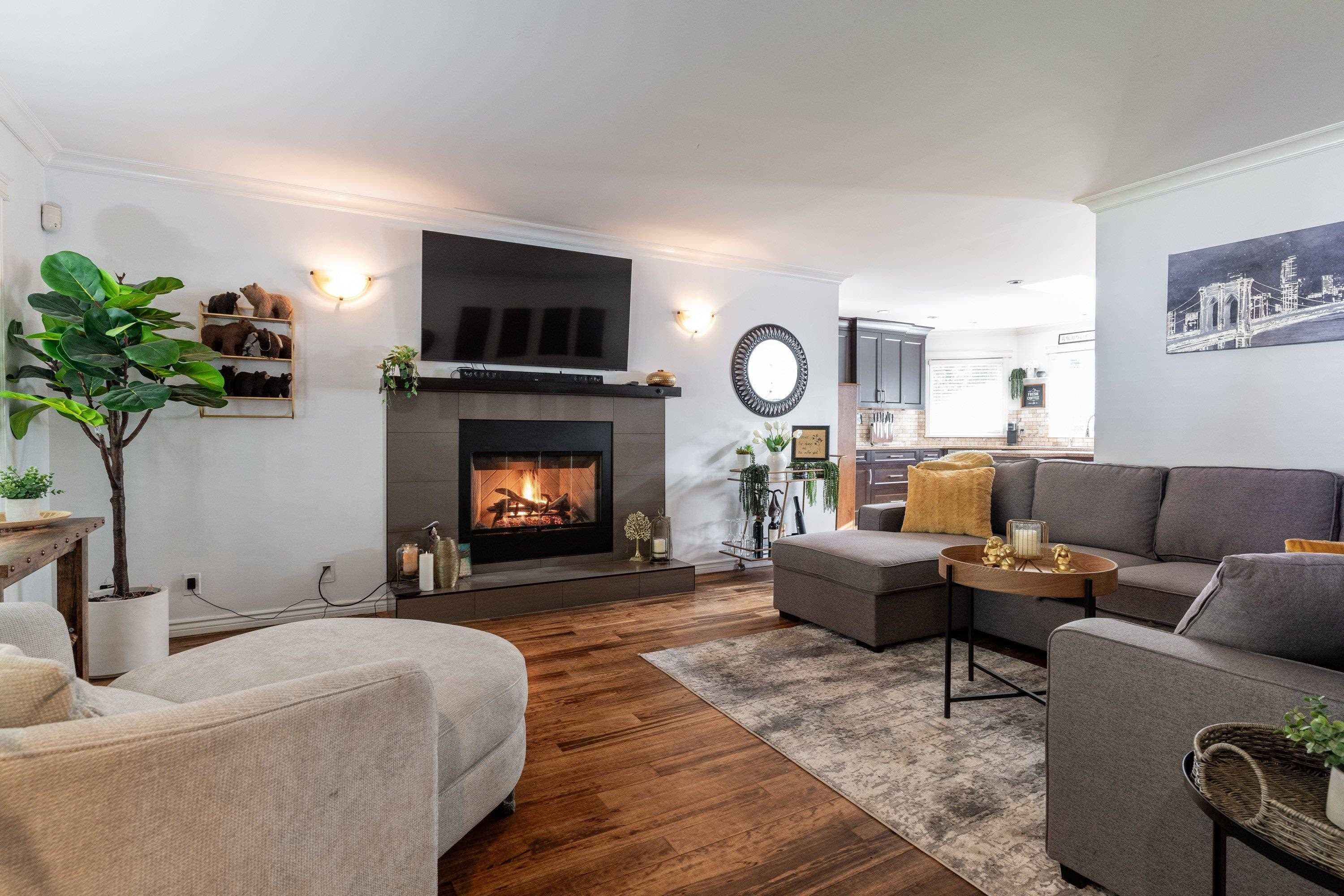 19118 86 Avenue, Surrey, V4N 6E3 — photo 3