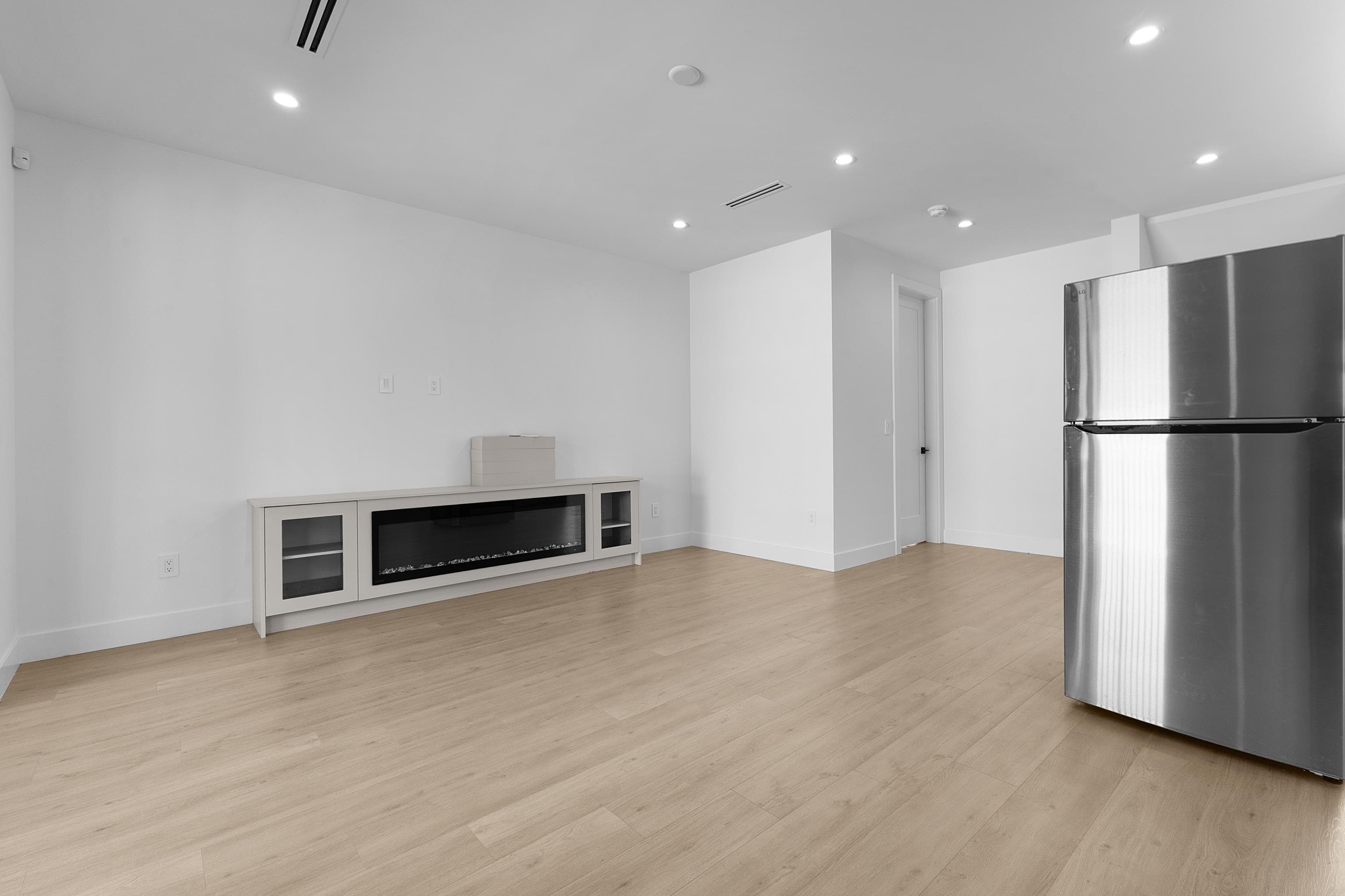 101 - 5840 179 Street, Surrey, V3S 4J9 — photo 3