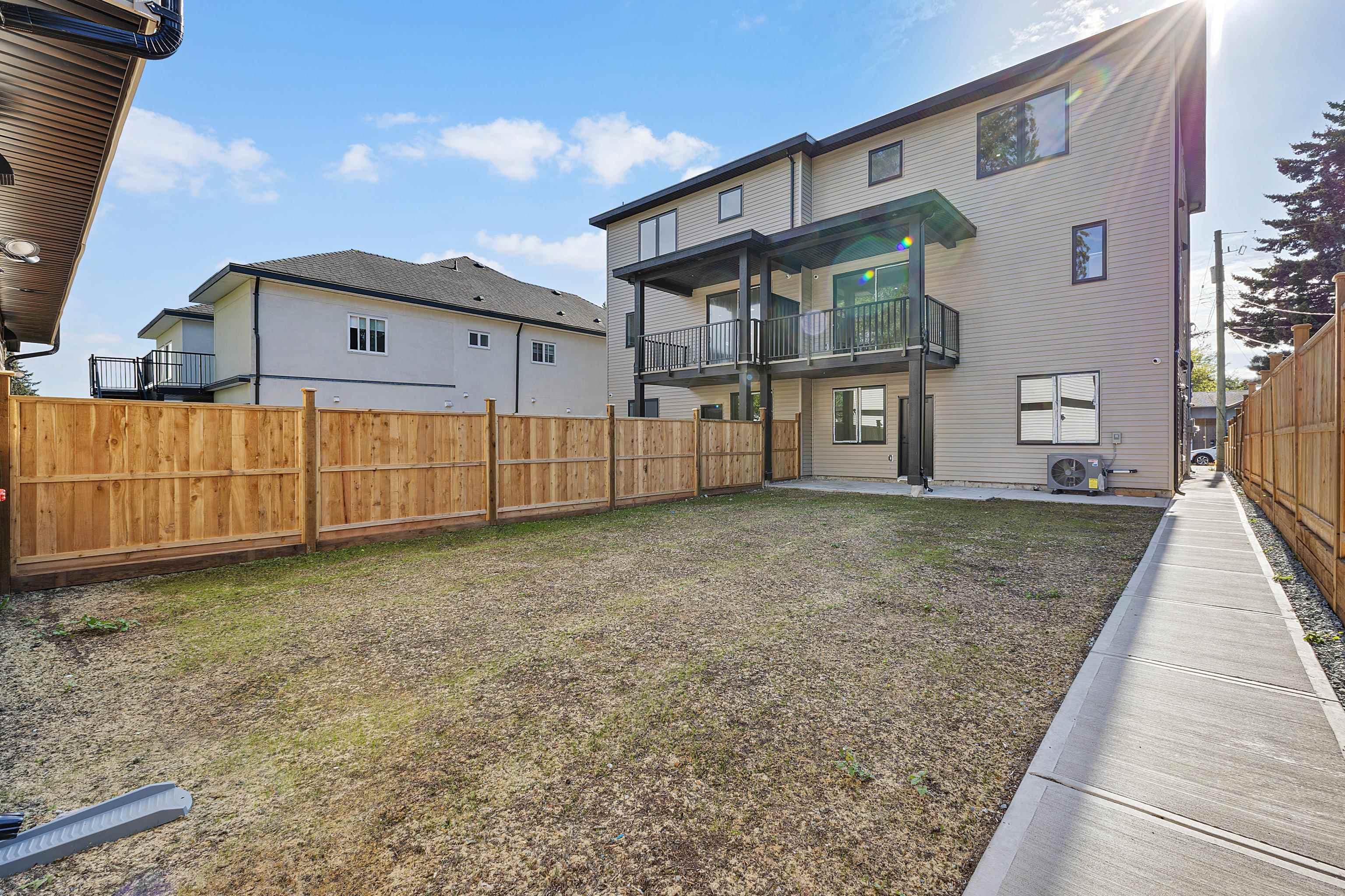 101 - 5840 179 Street, Surrey, V3S 4J9 — photo 5