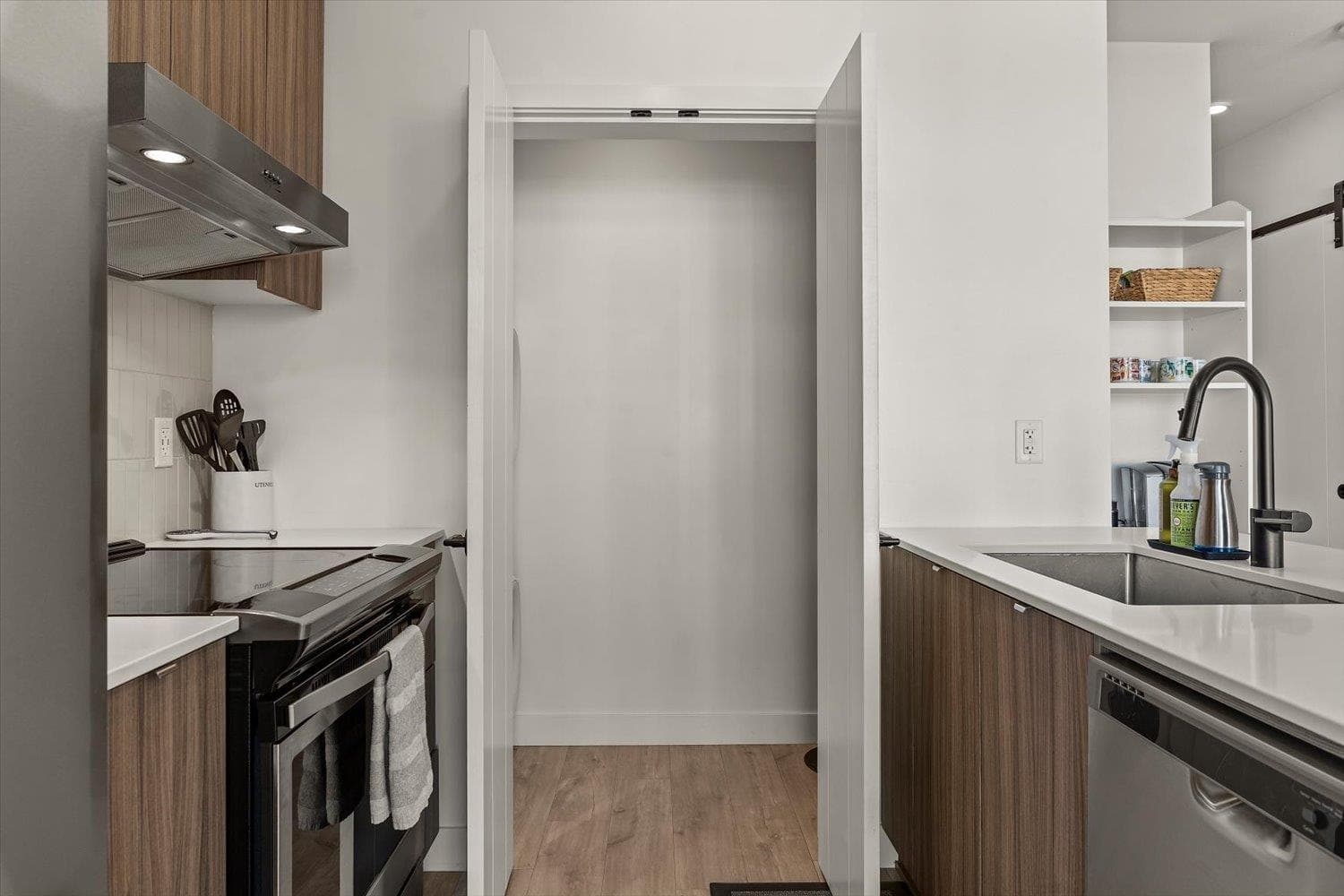 414 - 32838 Landeau Place, Abbotsford, V2S 0M6 — photo 5