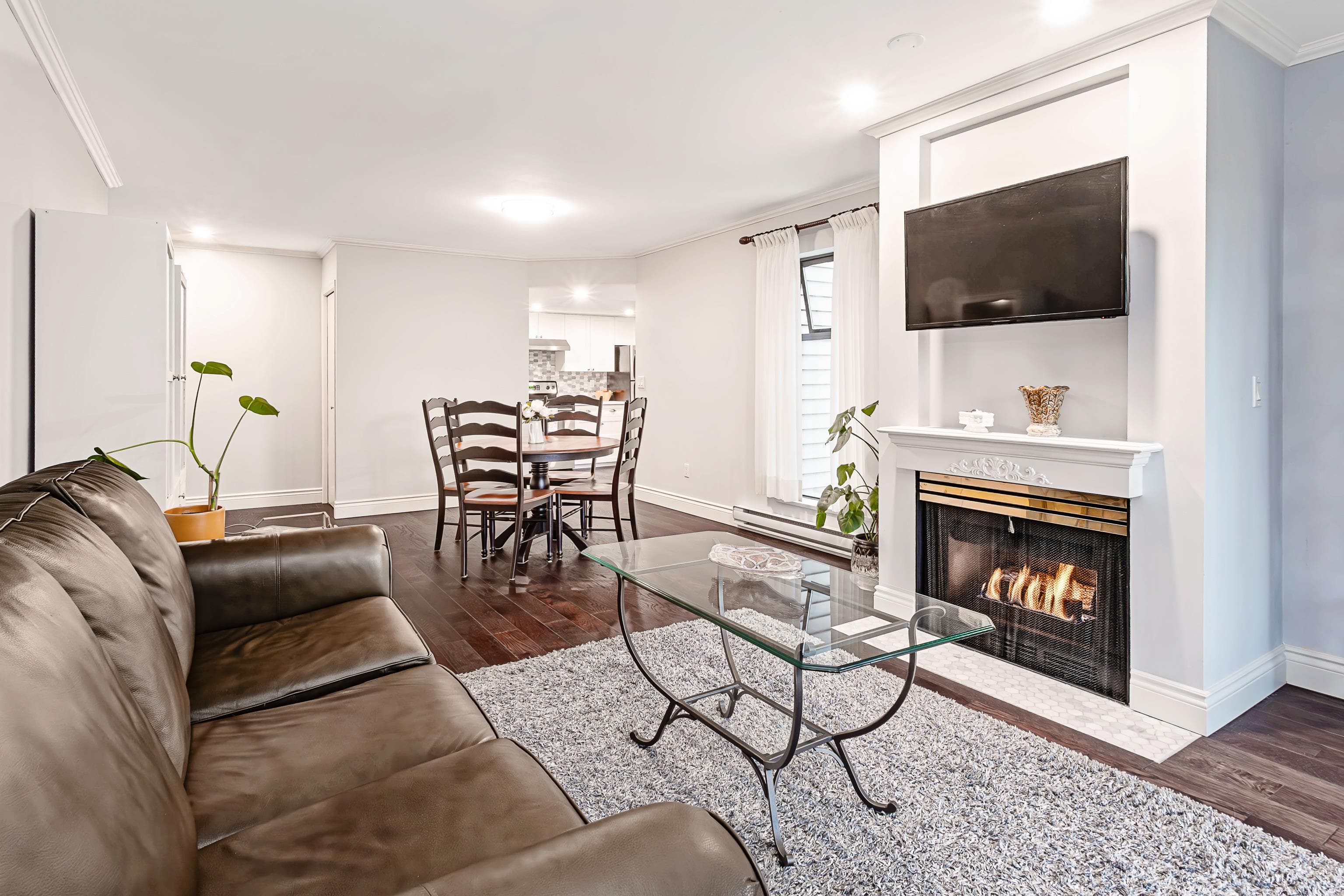 305 - 2925 Glen Drive, Coquitlam, V3B 7H9 — photo 5
