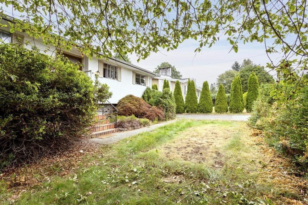 711 N Morrison Avenue, Coquitlam, V3J 4H6 — photo 2