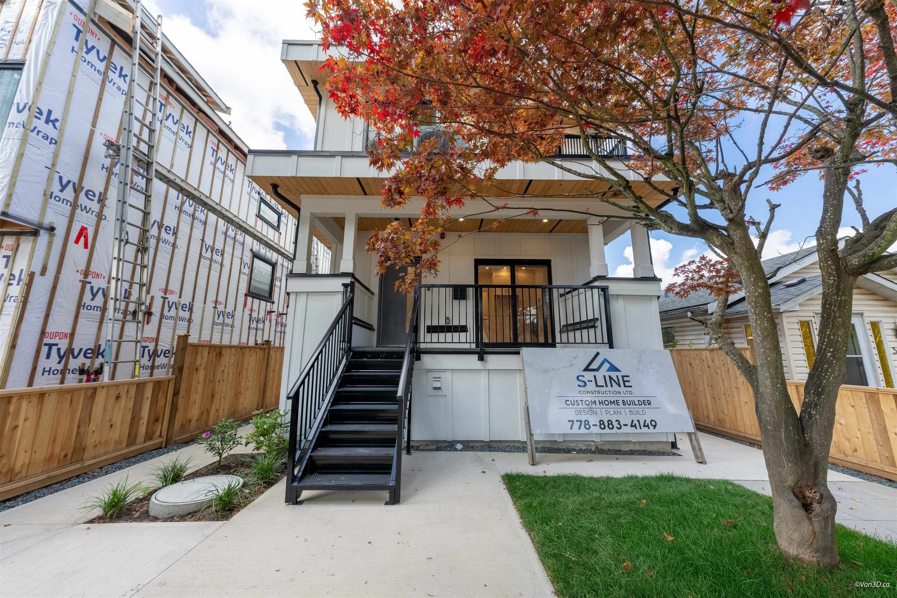 2 - 5385 Earles Street, Vancouver