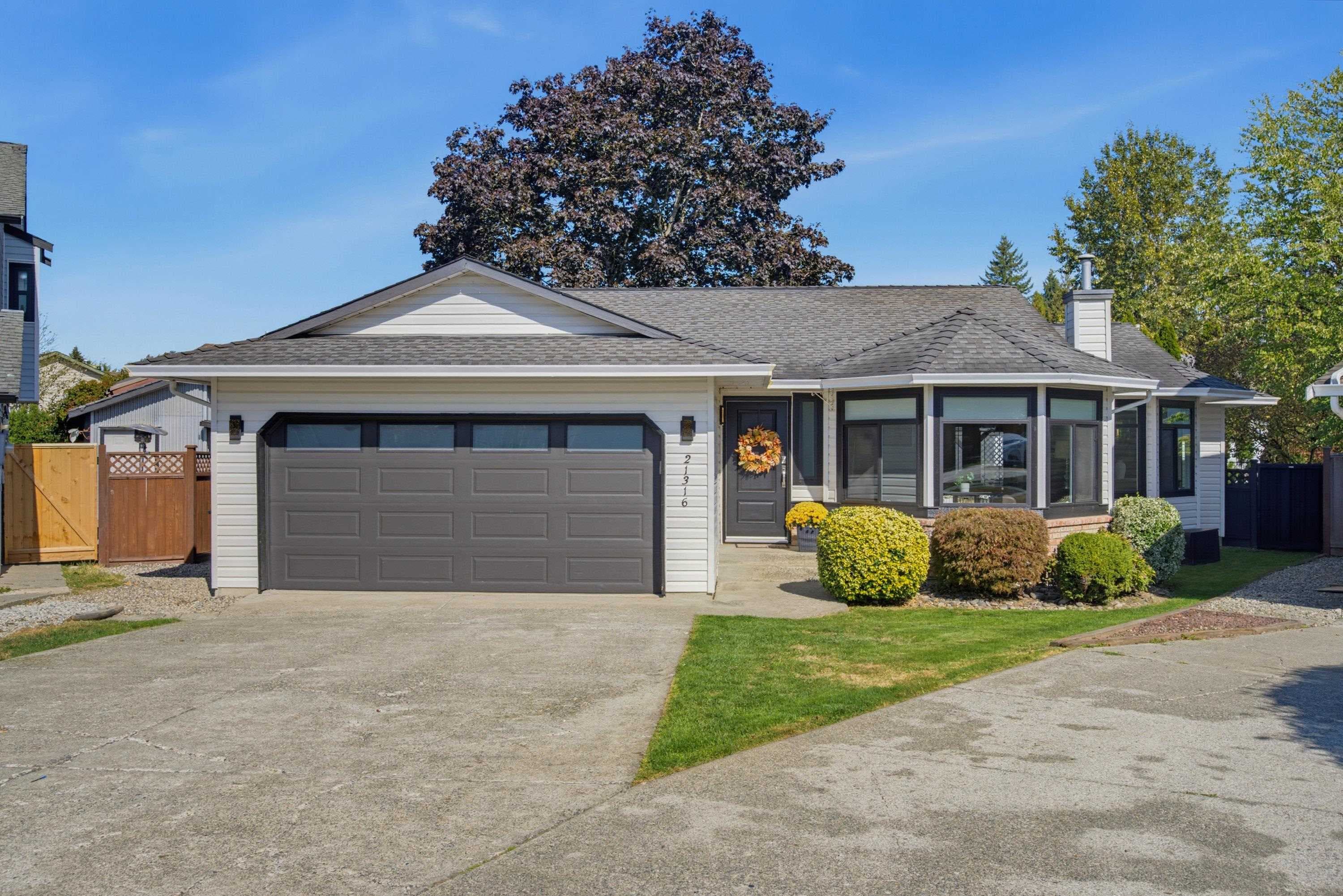 21316 89a Avenue, Langley, V1M 1Z5 — photo 1