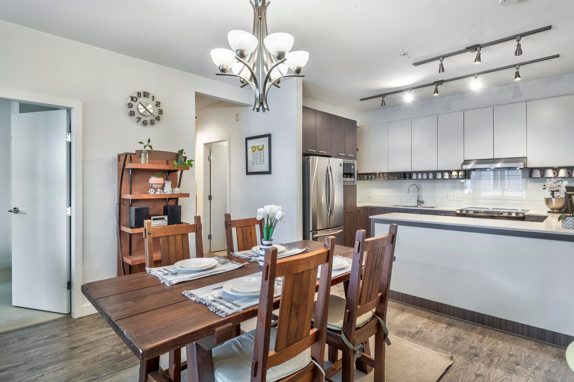 309 - 545 Foster Avenue, Coquitlam, V3J 0B3 — photo 5