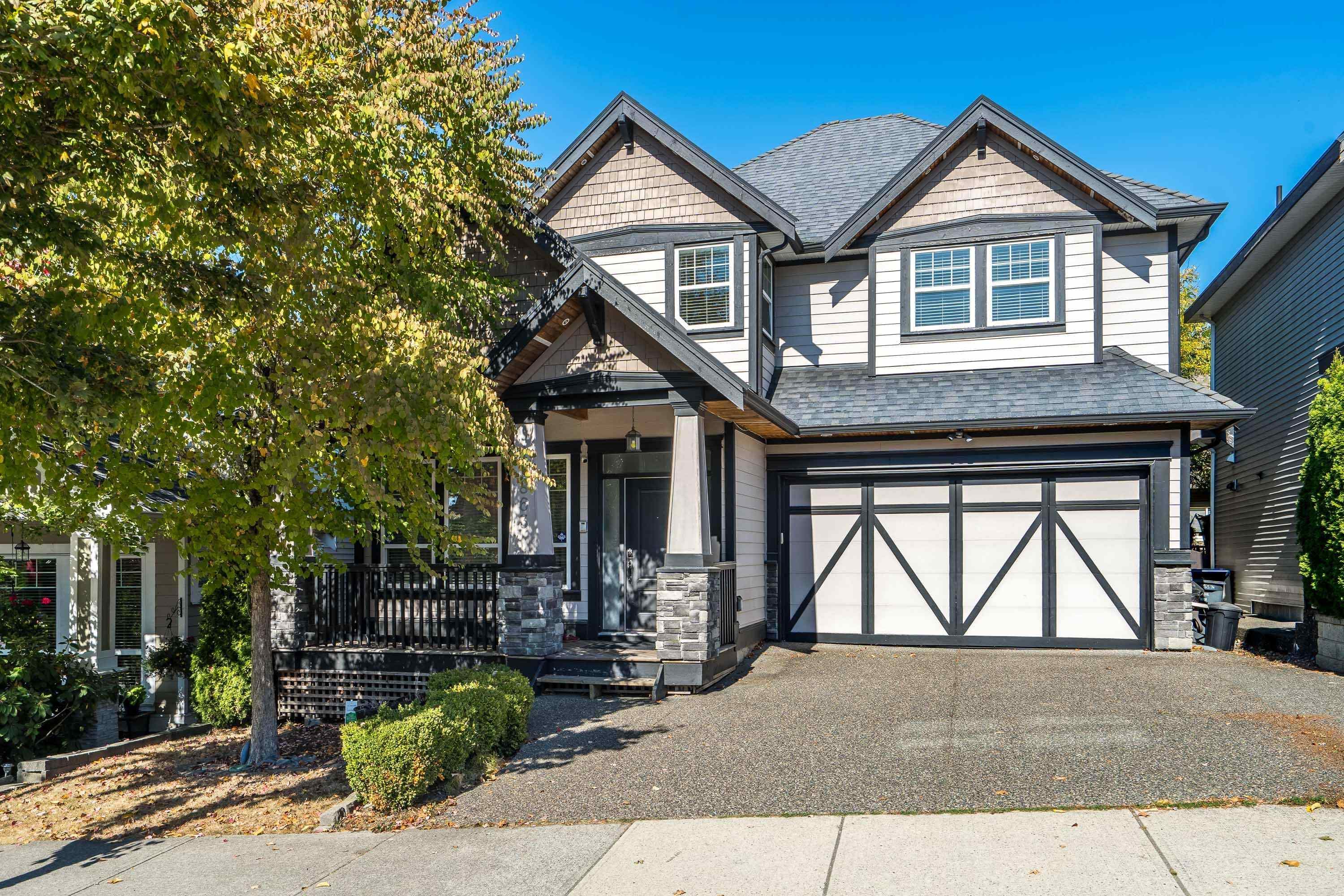 17863 71a Avenue, Surrey, V3S 0Z7 — photo 2