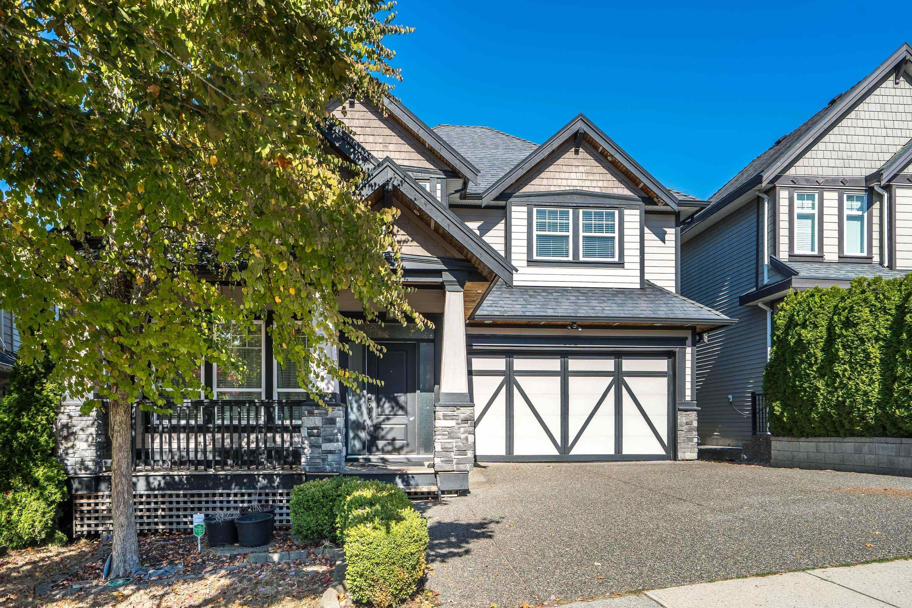 17863 71a Avenue, Surrey, V3S 0Z7 — photo 1