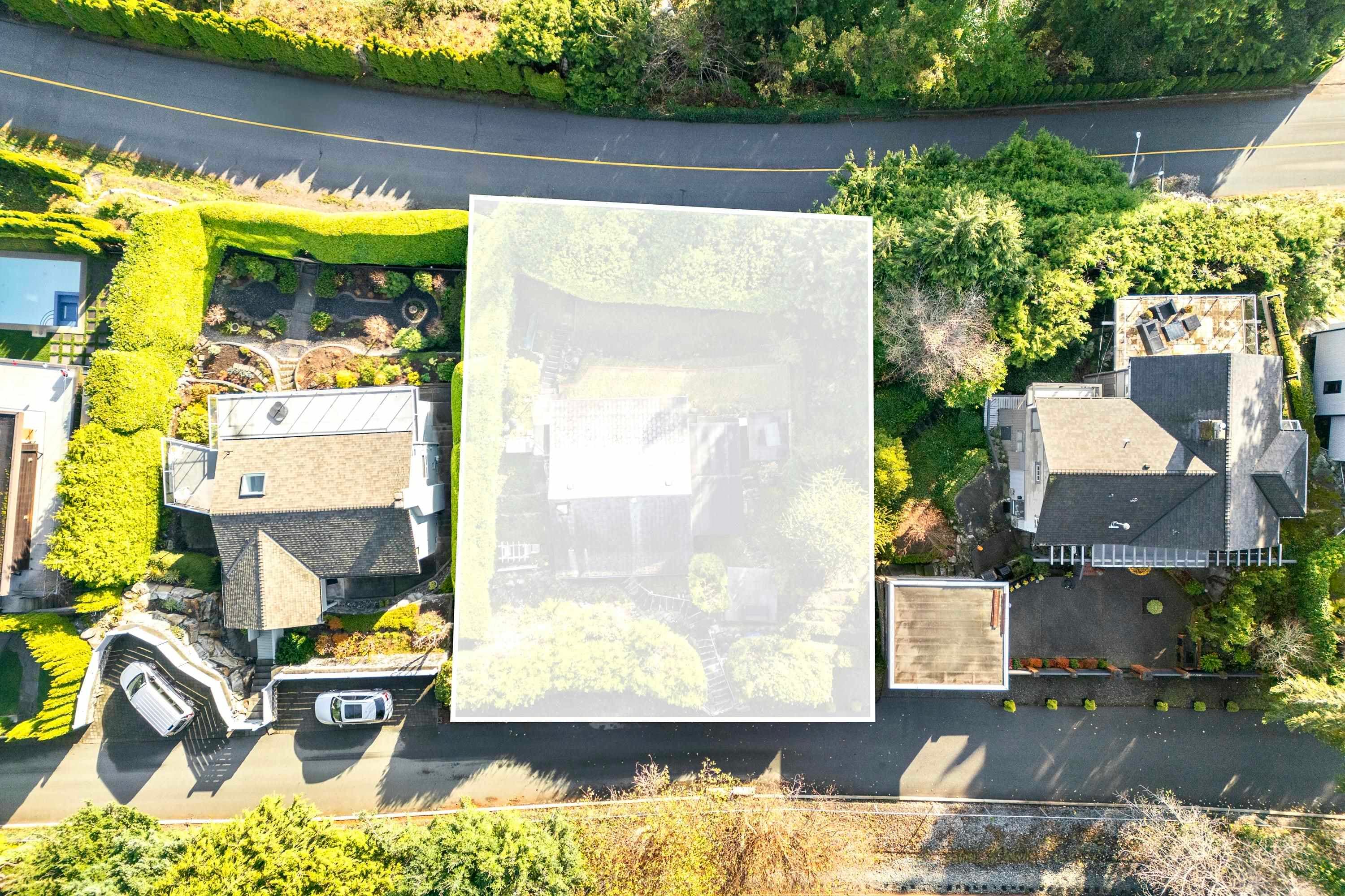 3575 Sunset Lane, West Vancouver, V7V 0A9 — photo 2