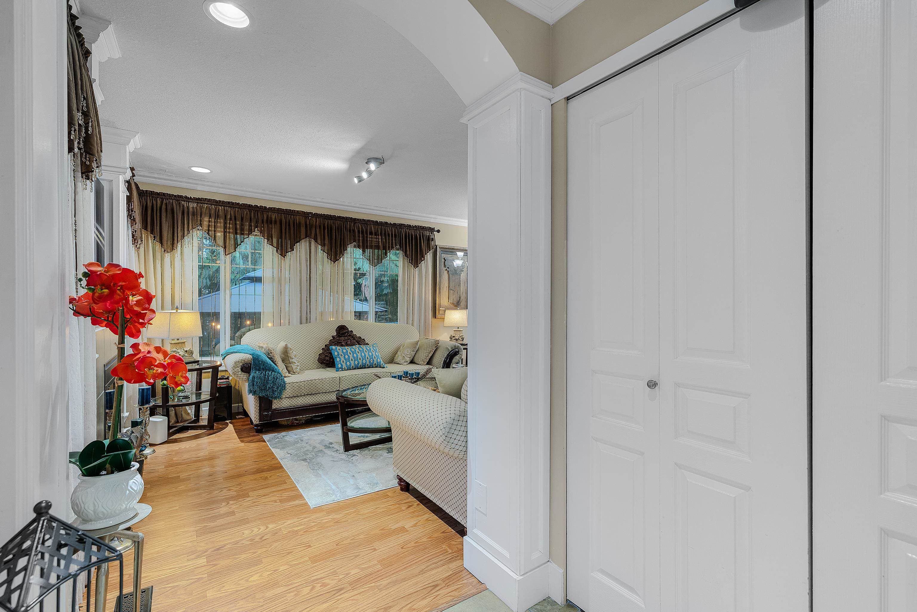 44 - 6110 138th Street, Surrey, V3X 3V6 — photo 2