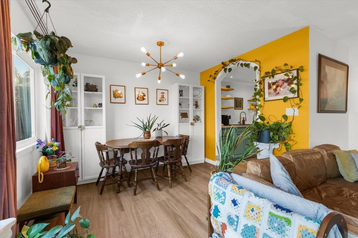 13 - 46689 First Avenue, Chilliwack, V2P 1X5 — photo 3
