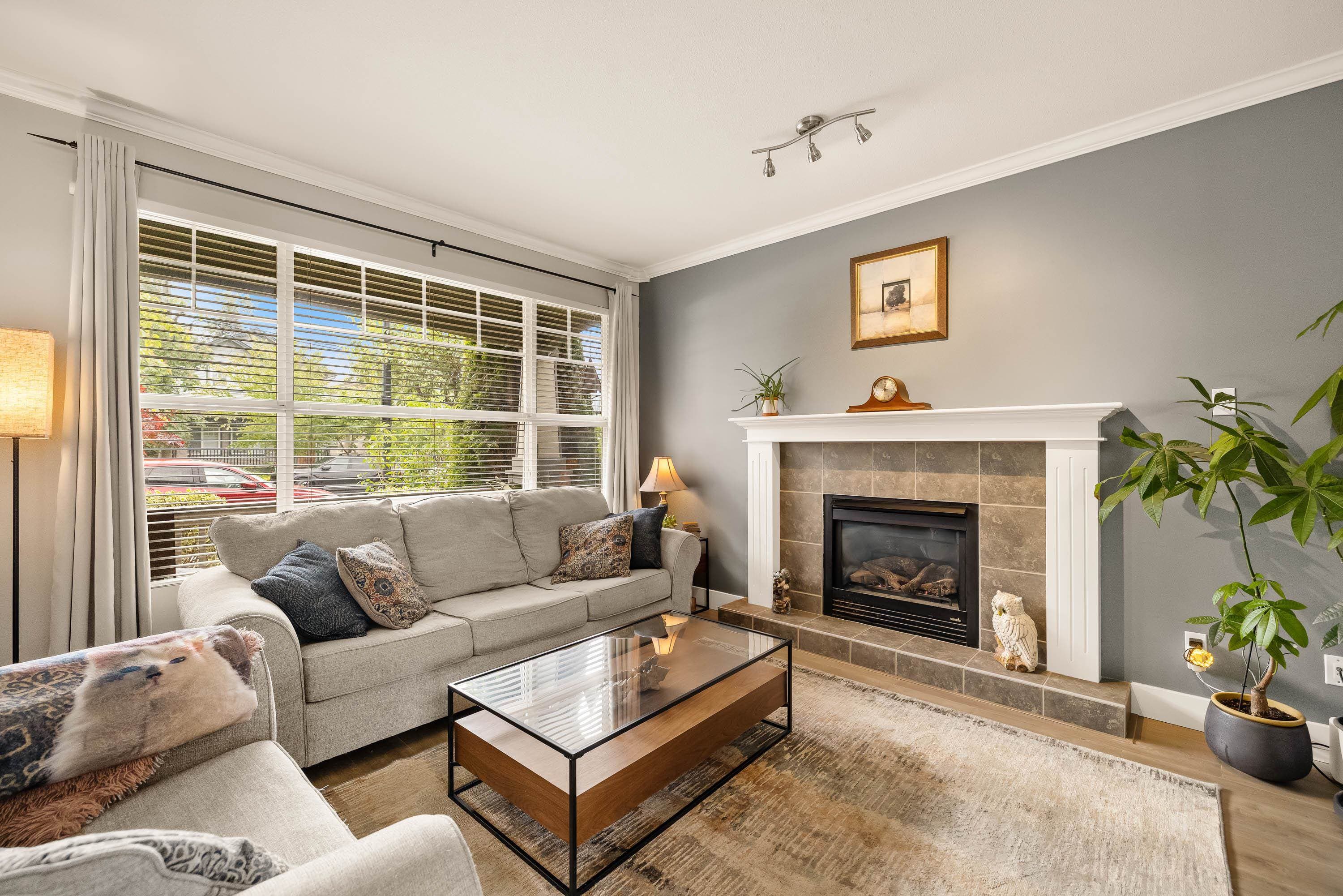 24327 102 Avenue, Maple Ridge, V2W 1X9 — photo 3