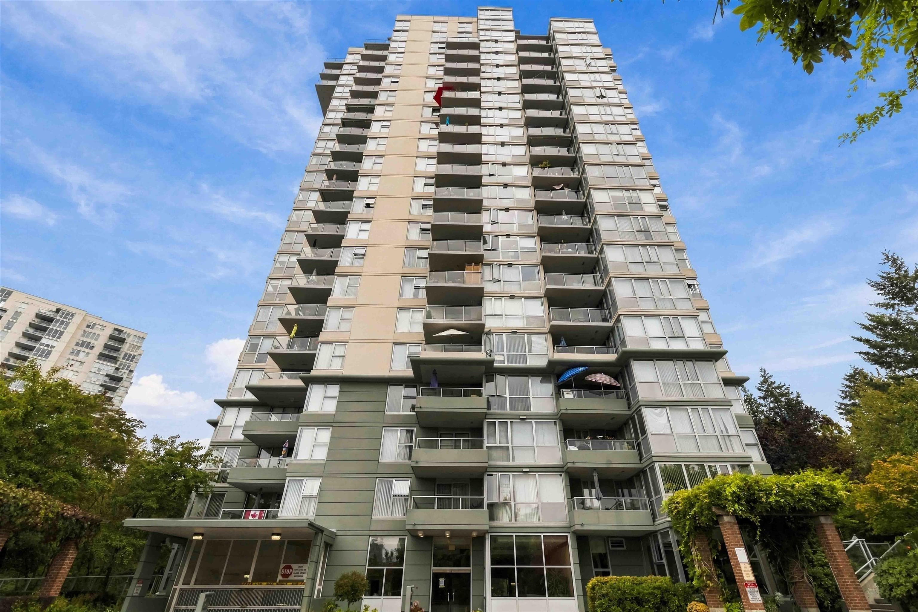 1006 - 295 Guildford Way, Port Moody