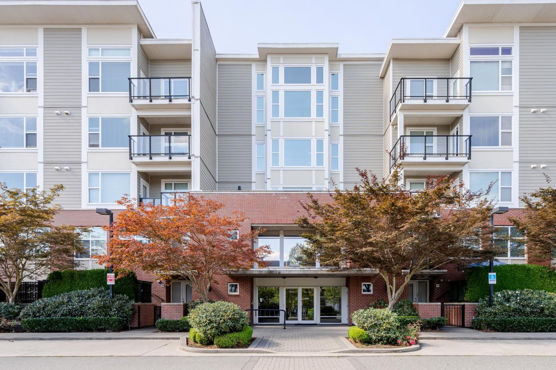 429 - 15956 86a Avenue, Surrey, V4N 6N8 — photo 2