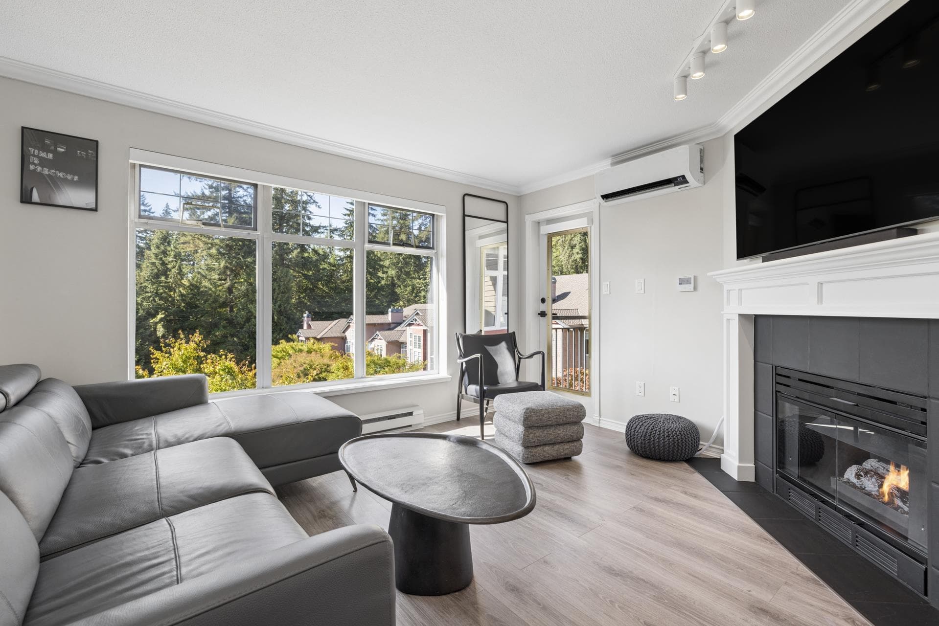 201 - 1140 Strathaven Drive, North Vancouver, V7H 2Z6 — photo 2