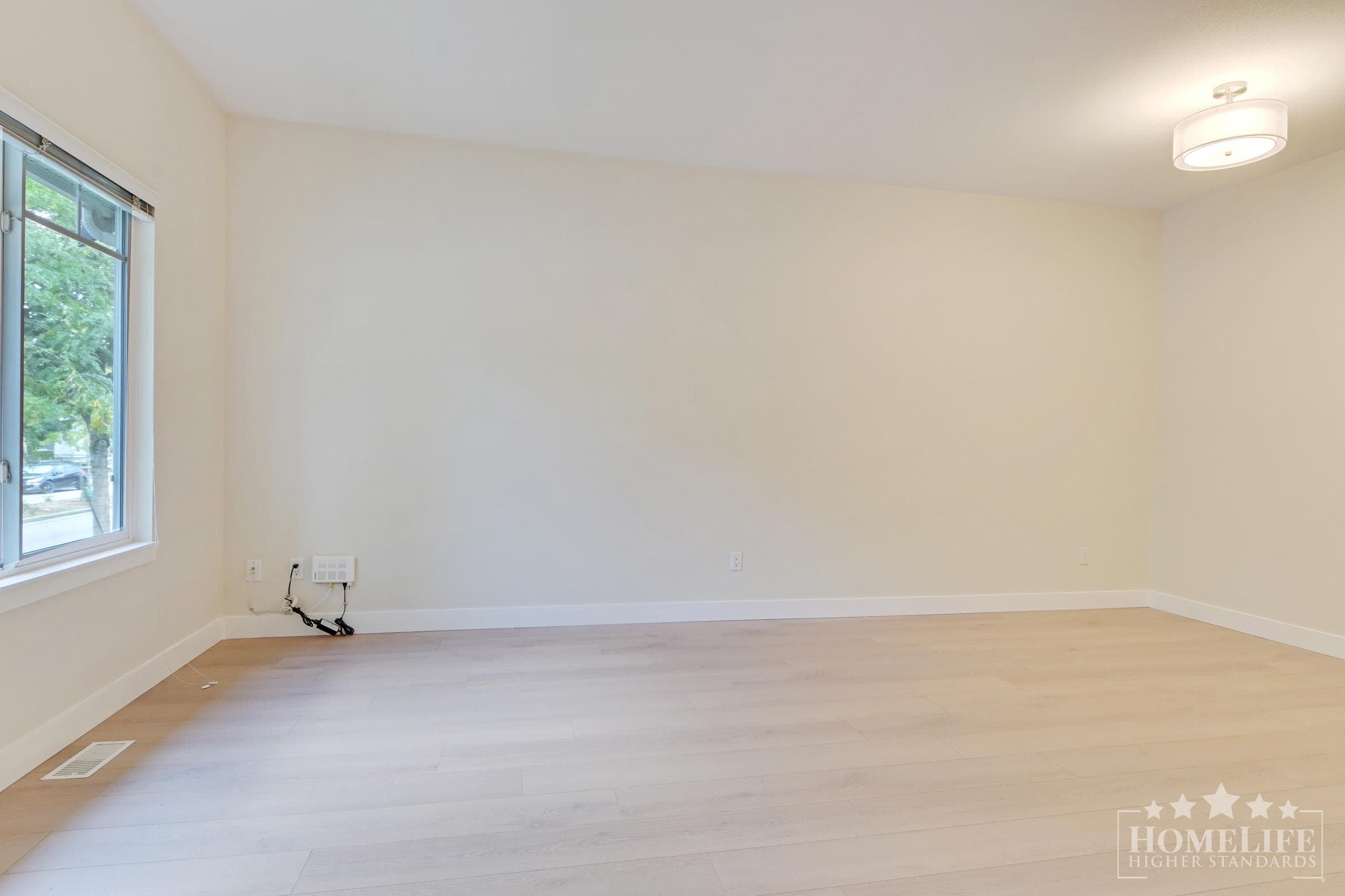Upper House - 16640 60 Avenue, Surrey, V3S 1S9 — photo 4