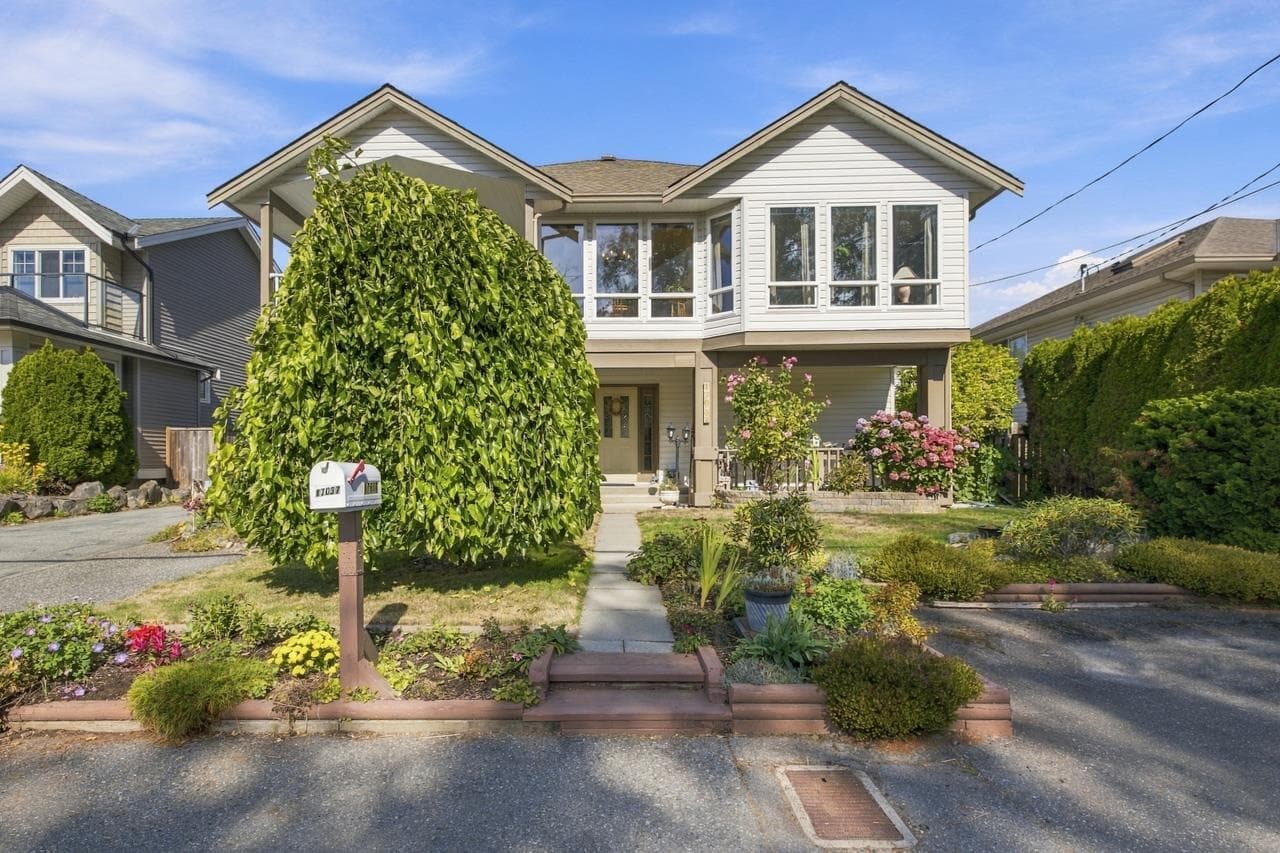17037 0 Avenue, Surrey, V3Z 9N9 — photo 1