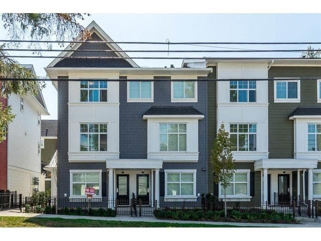 32 - 27735 Roundhouse Drive, Abbotsford, V4X 0B9 — photo 1