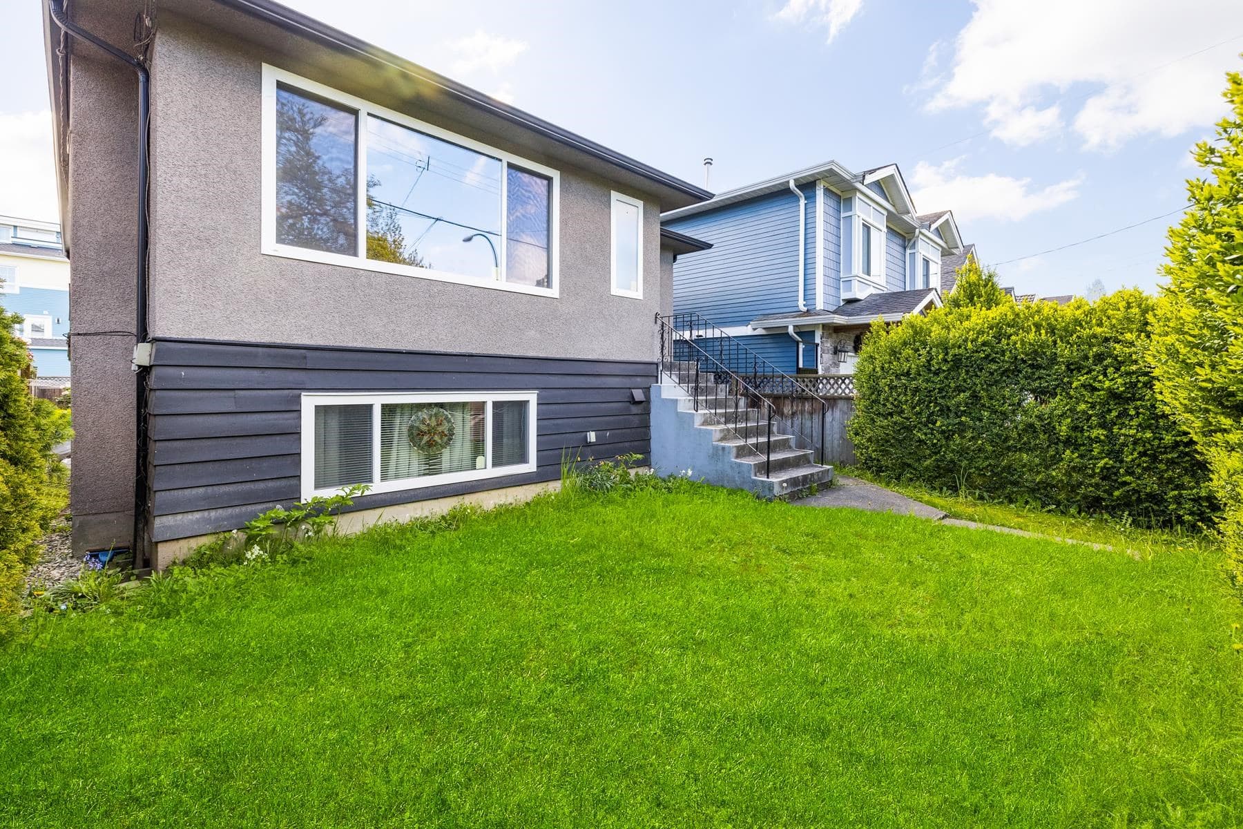 4766 Gothard Street, Vancouver, V5R 3K9 — photo 2