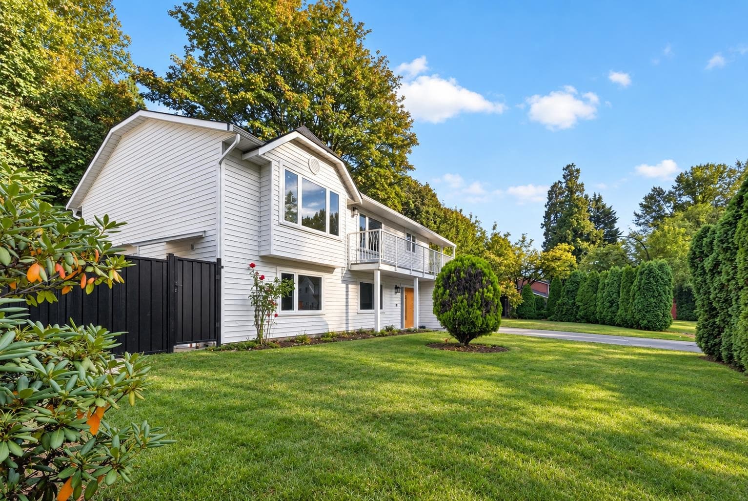10238 Sheaves Court, Delta, V4C 8C9 — photo 2