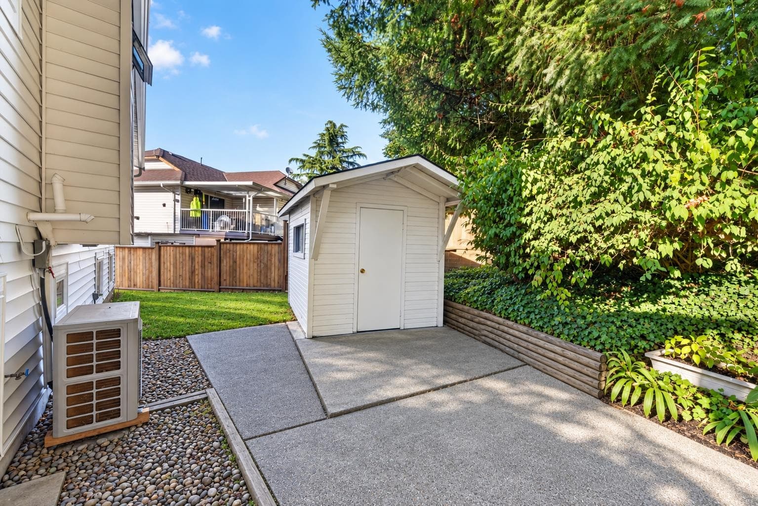 10238 Sheaves Court, Delta, V4C 8C9 — photo 5