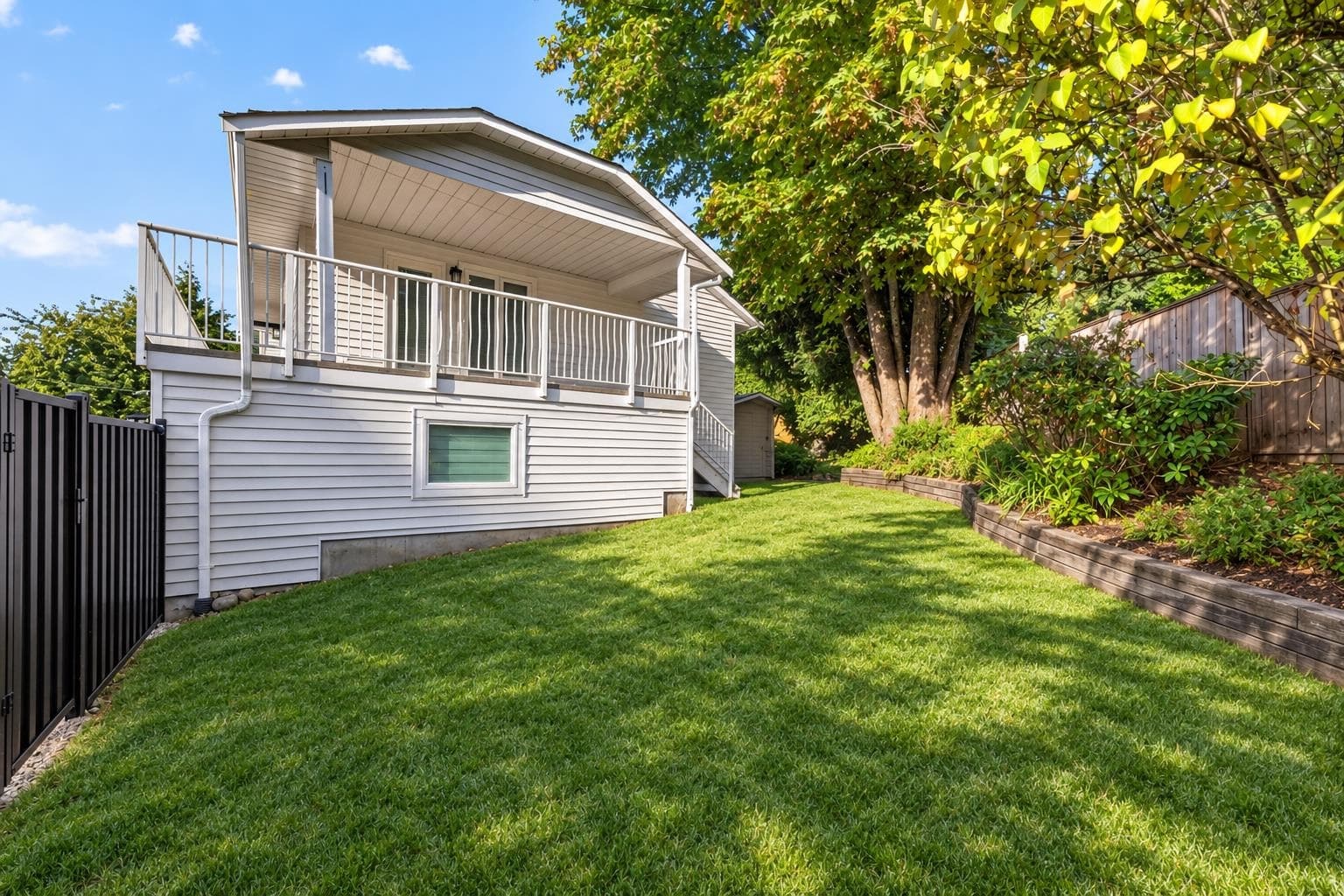10238 Sheaves Court, Delta, V4C 8C9 — photo 4