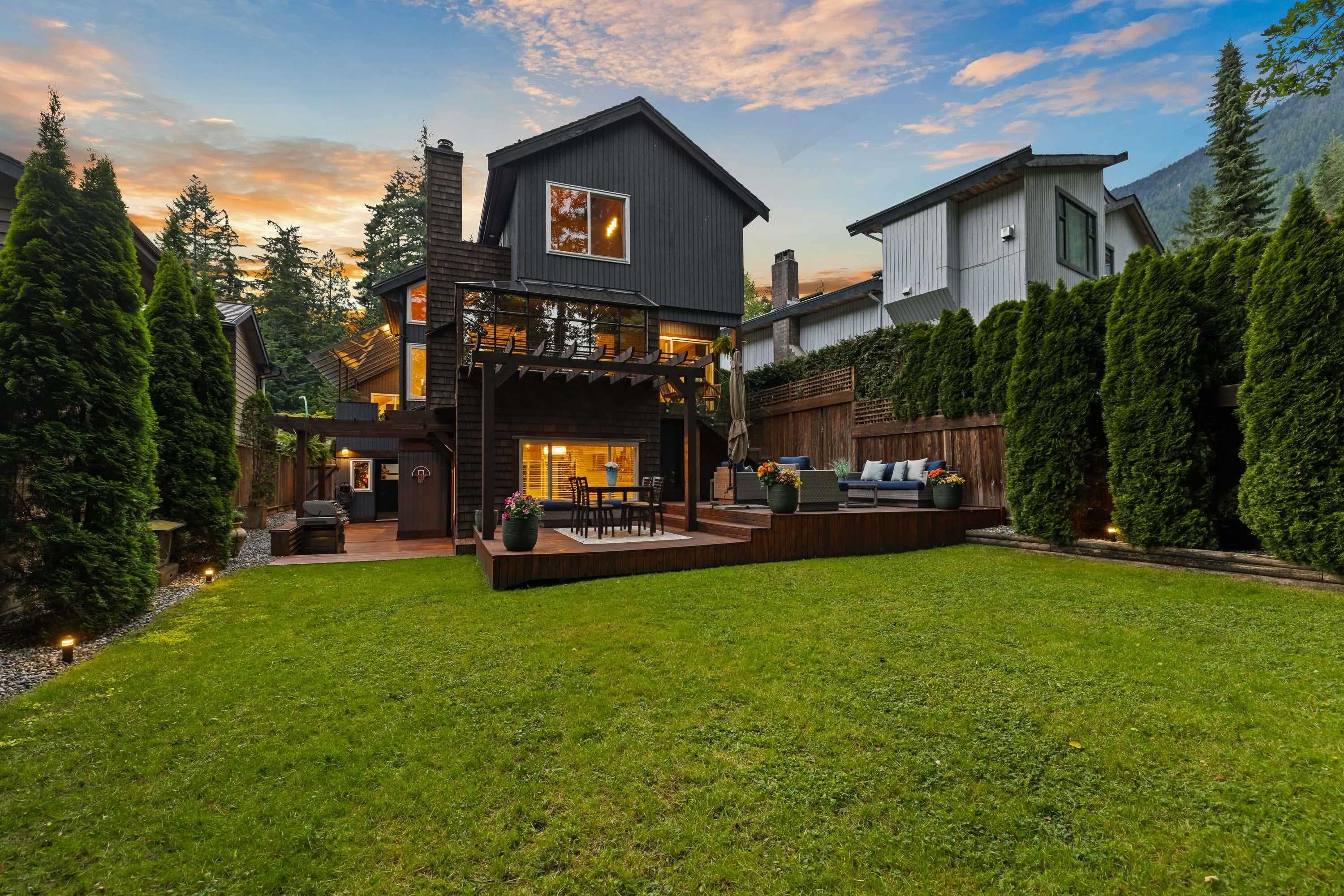 5522 Deerhorn Lane, North Vancouver, V7R 4S6 — photo 1